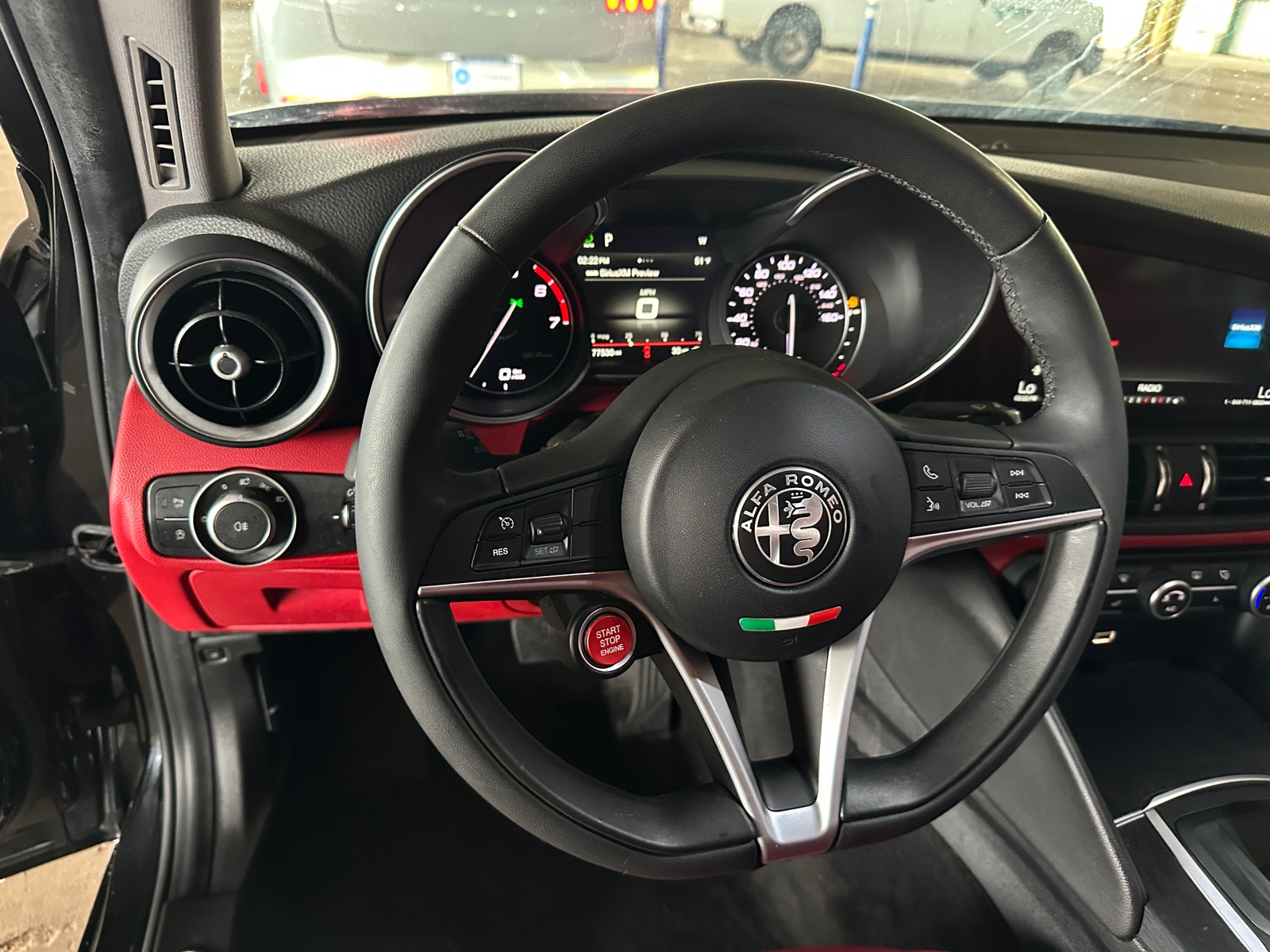 Thumbnail: 2019 Alfa Romeo Giulia - 4