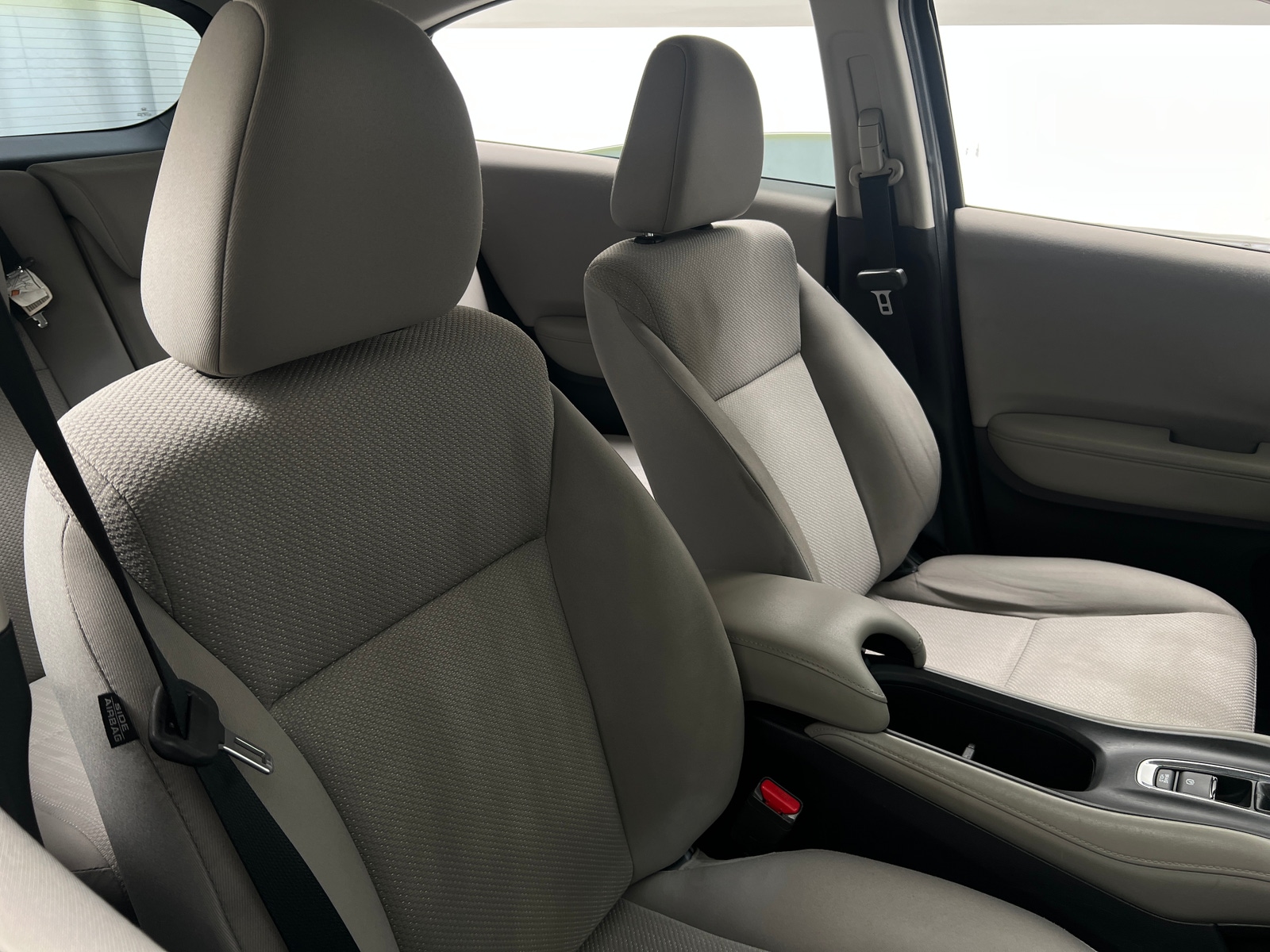 Thumbnail: 2016 Honda HR-V - 2