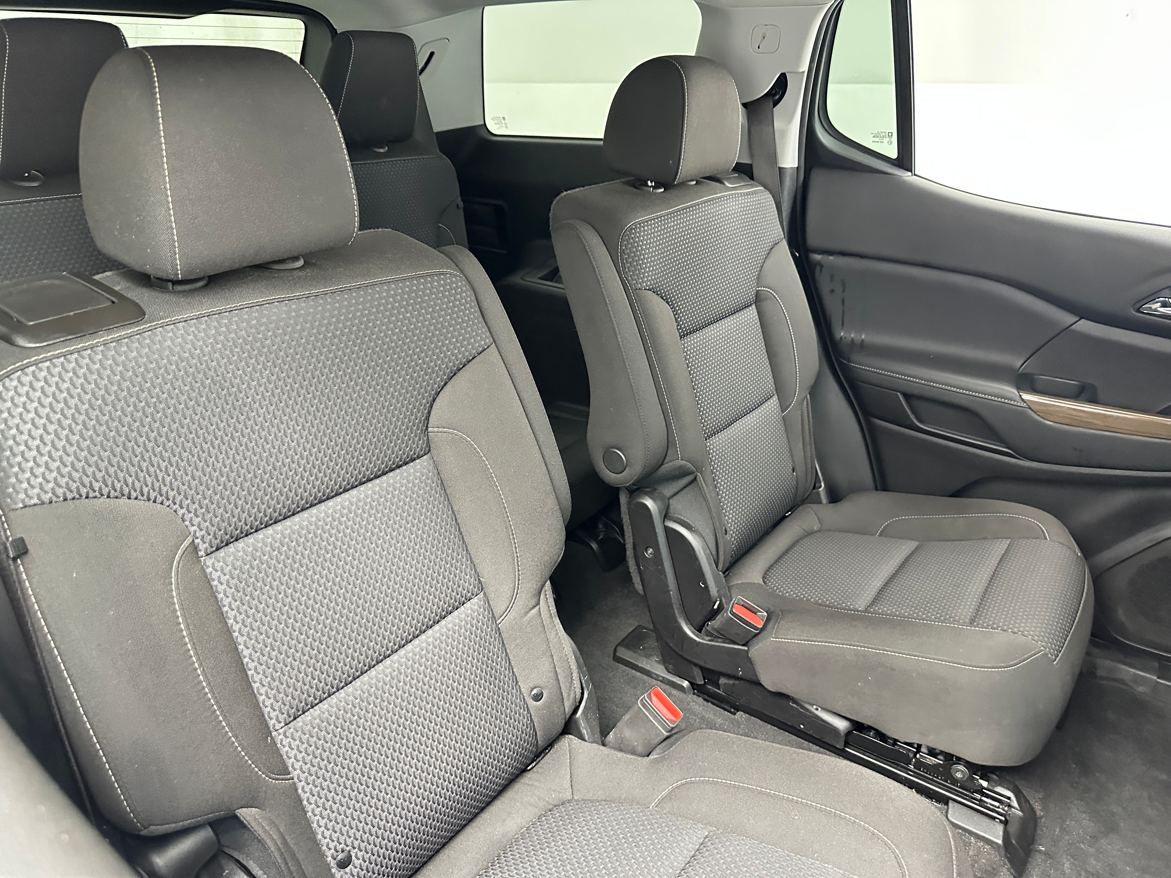 2023 GMC Acadia SLE 6