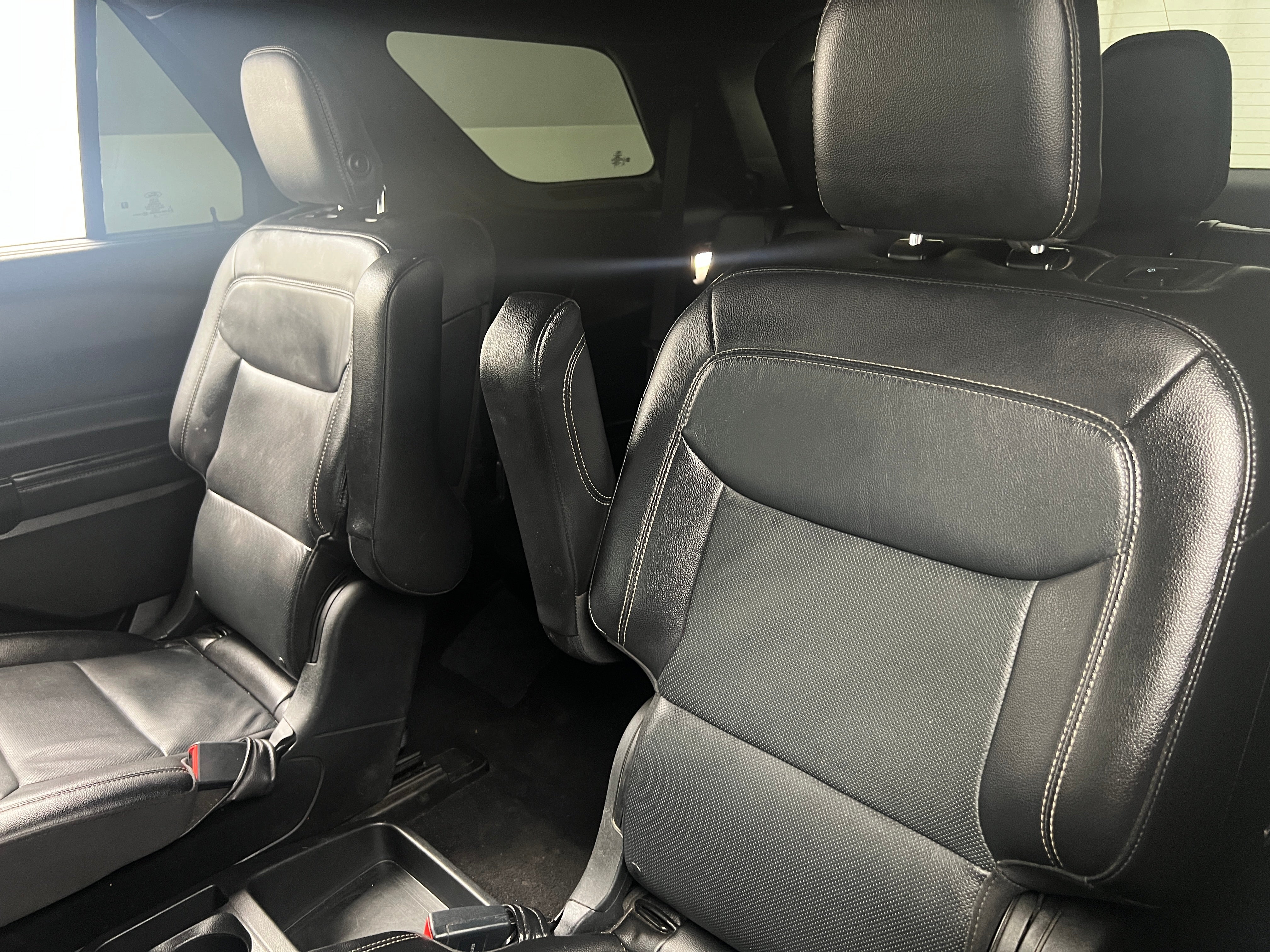 2020 Ford Explorer Limited 5