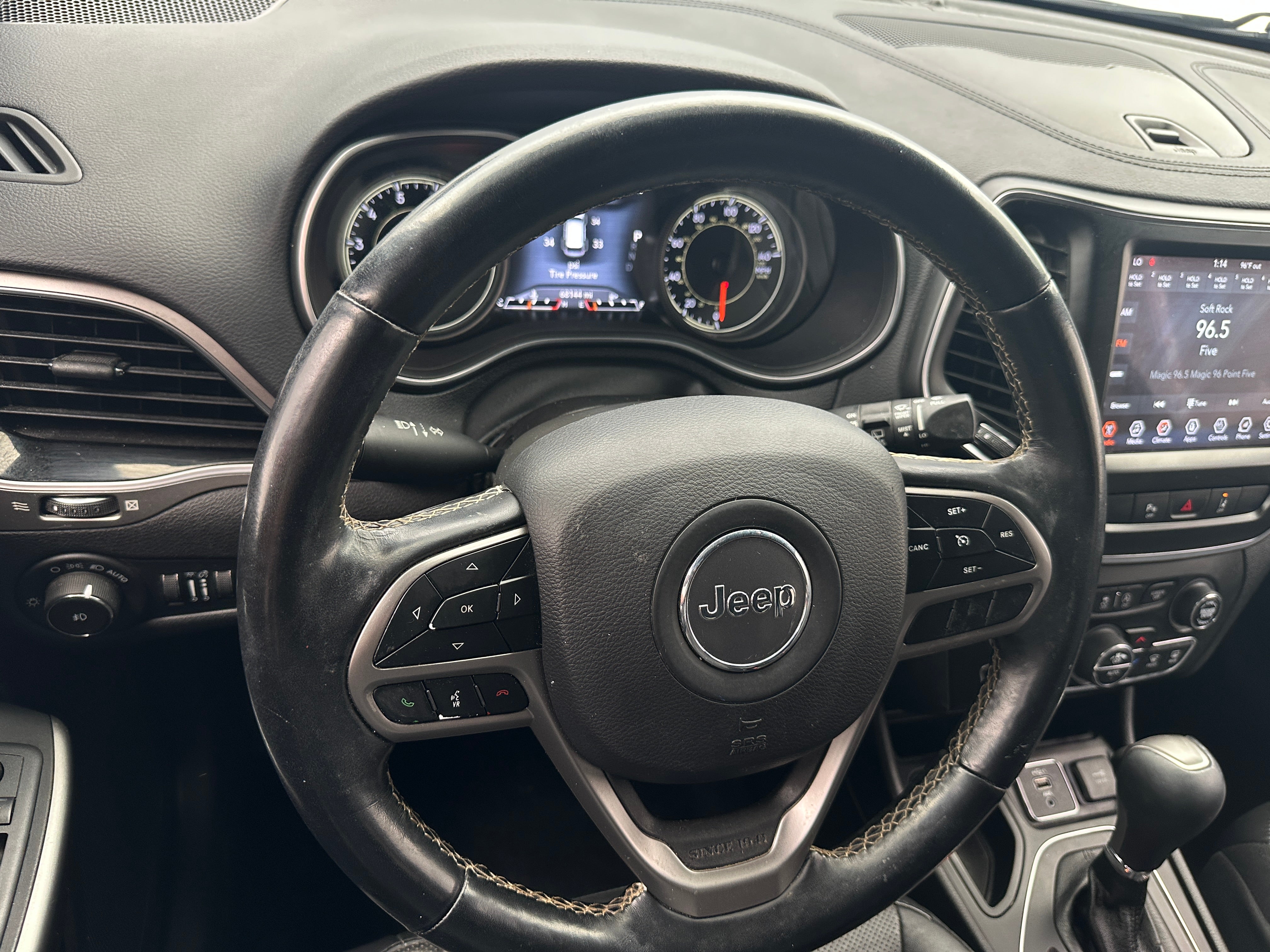 2021 Jeep Cherokee 80th Anniversary 4
