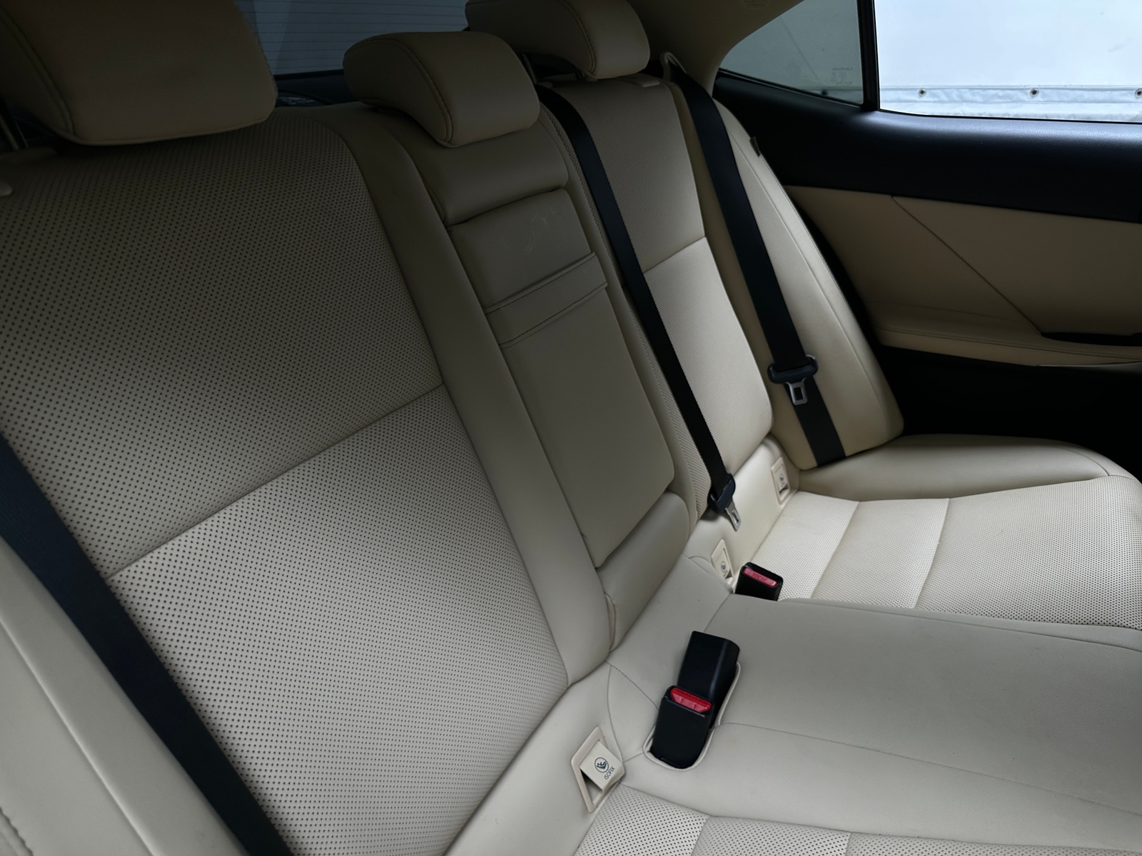 Thumbnail: 2016 Lexus IS - 5