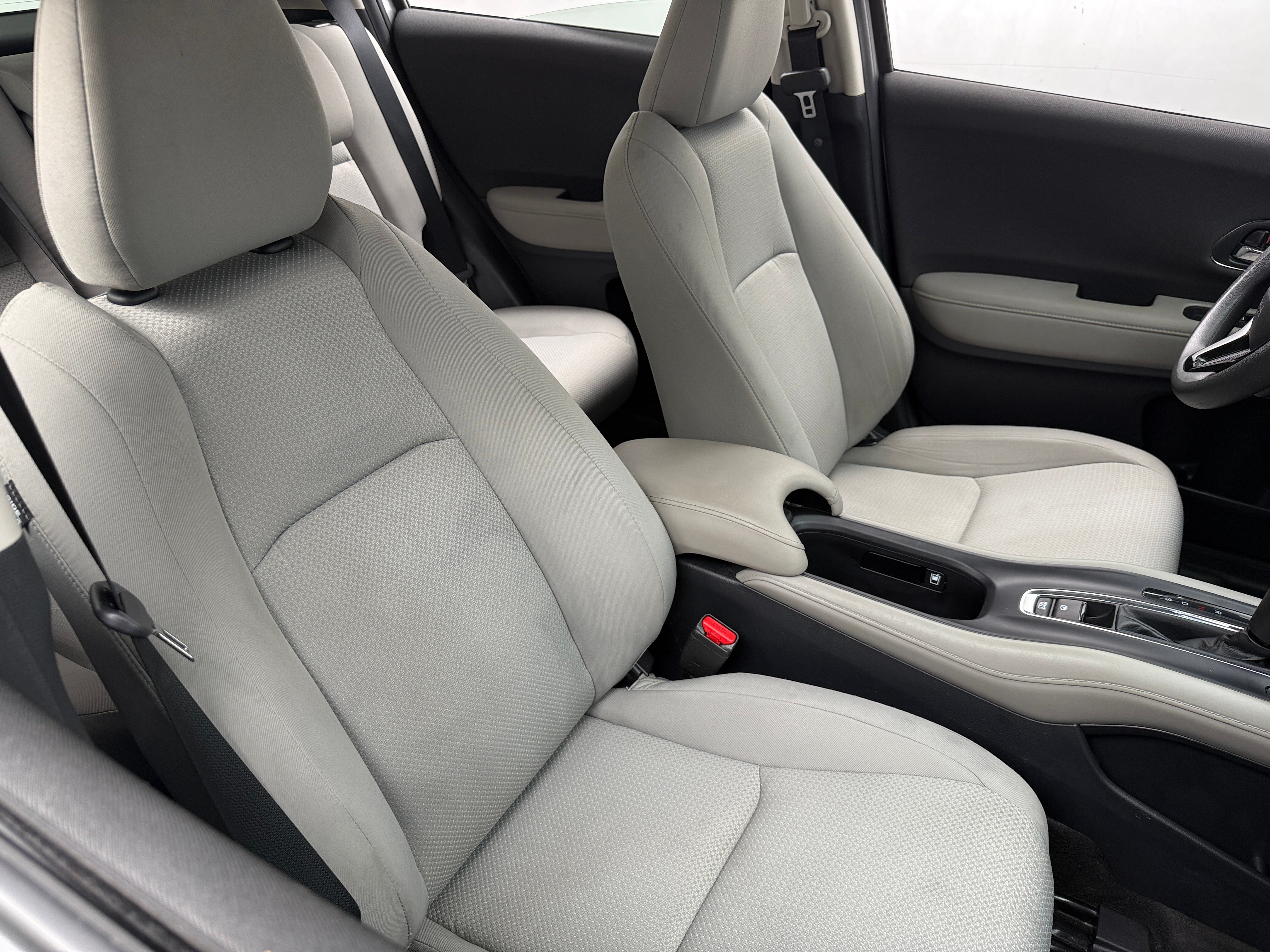 2022 Honda HR-V EX 2