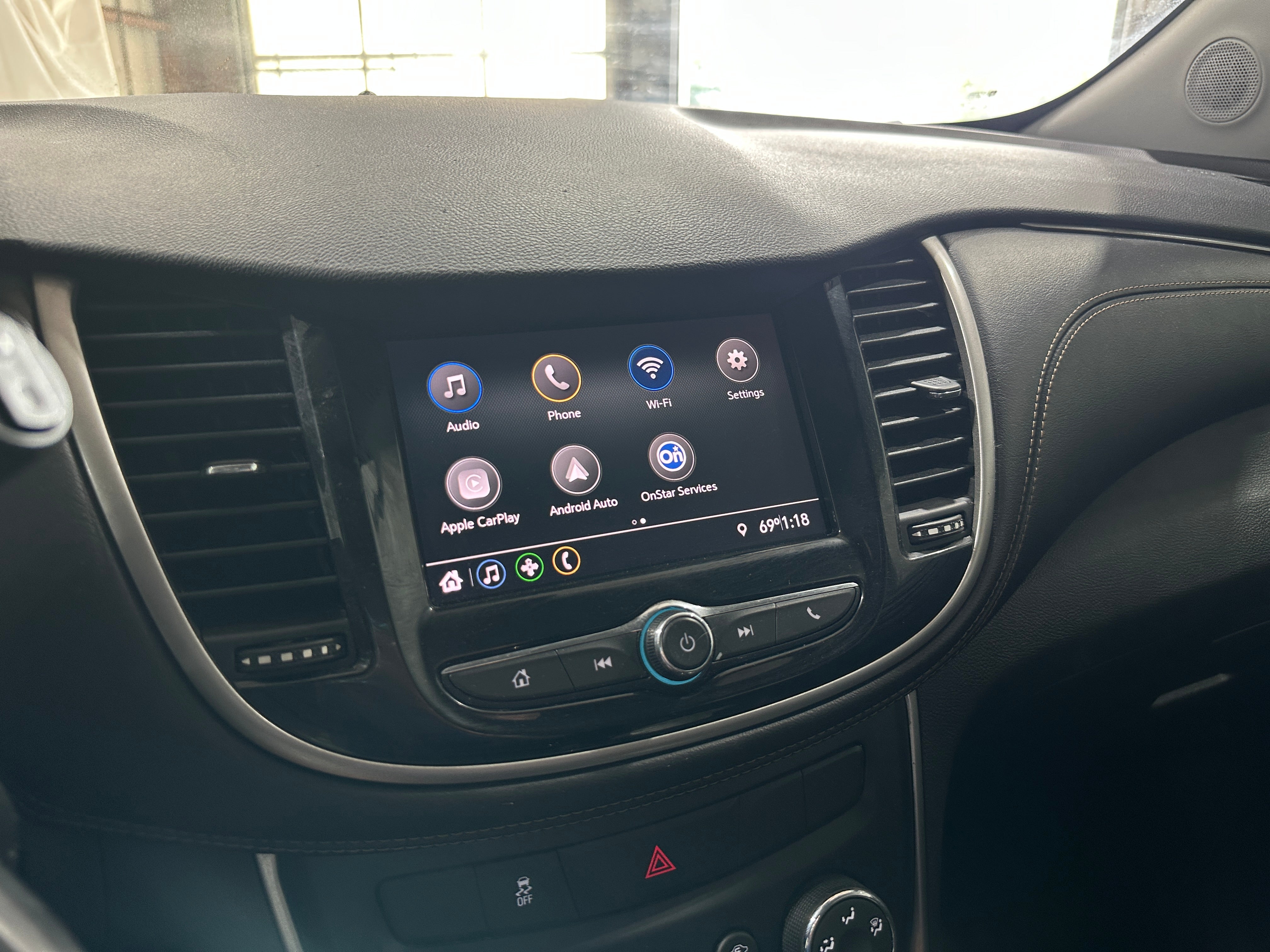 2020 Chevrolet Trax LS 4