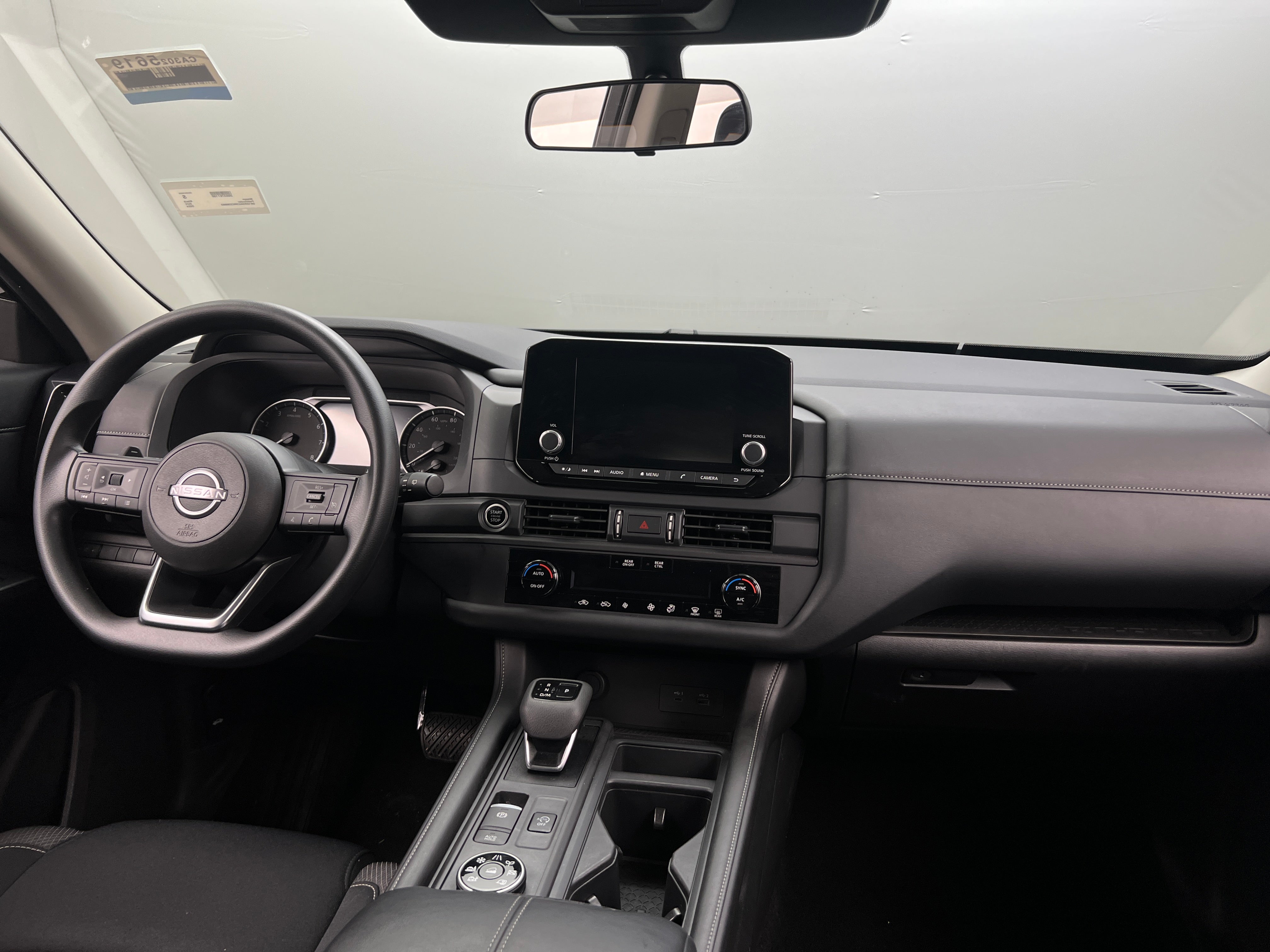 2024 Nissan Pathfinder S 3