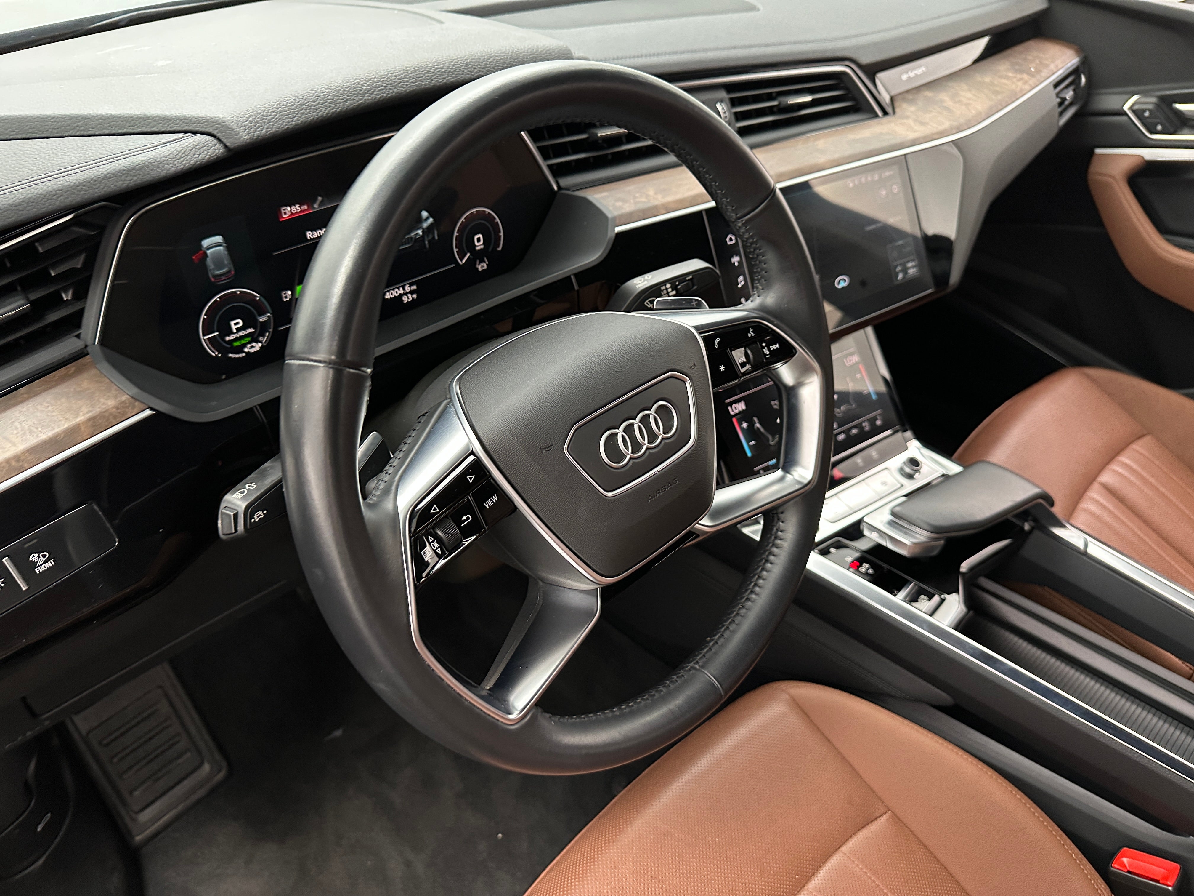 2021 Audi e-tron S Premium Plus 4