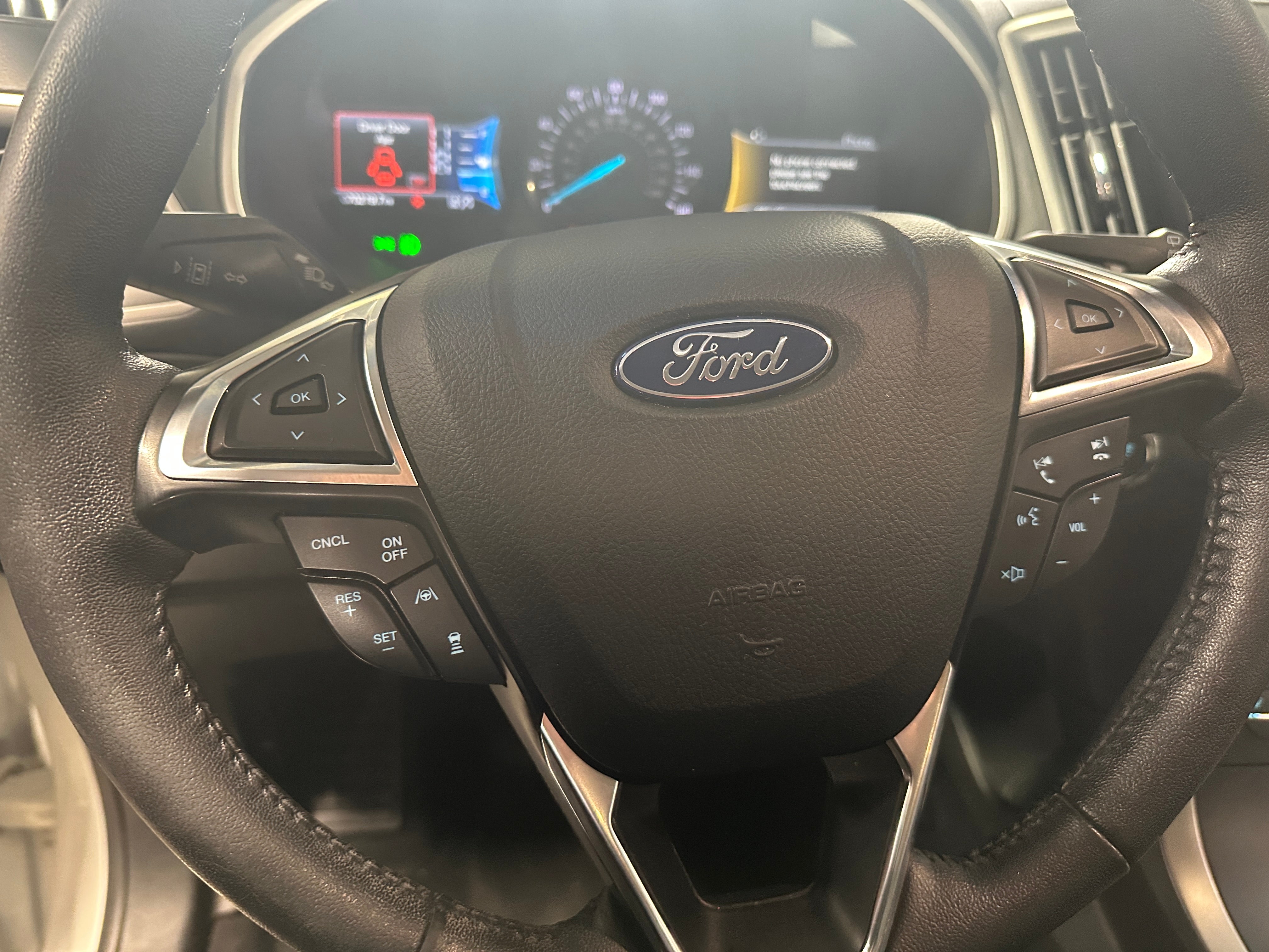 2020 Ford Edge SEL 4