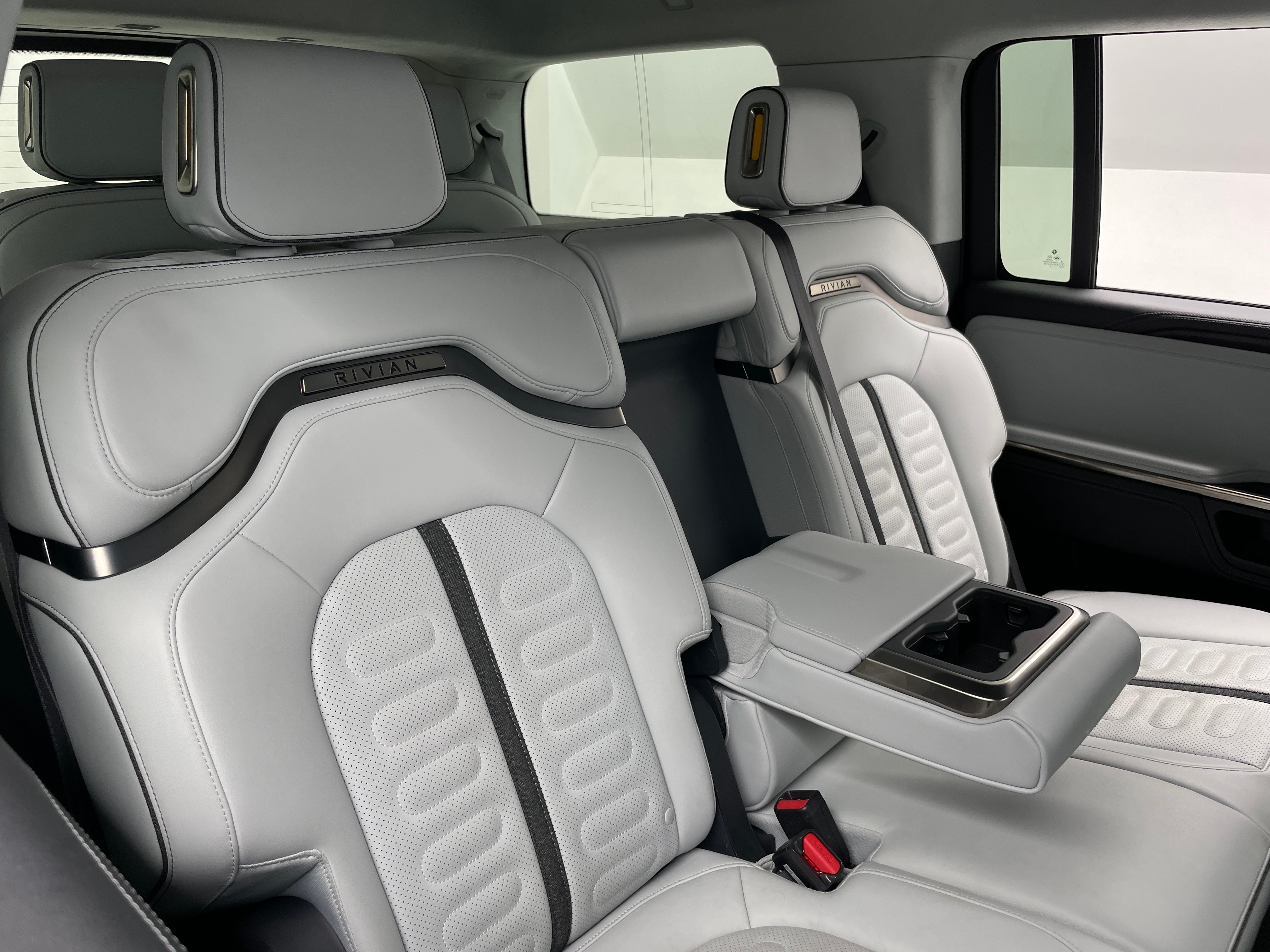 2023 Rivian R1S Adventure 5