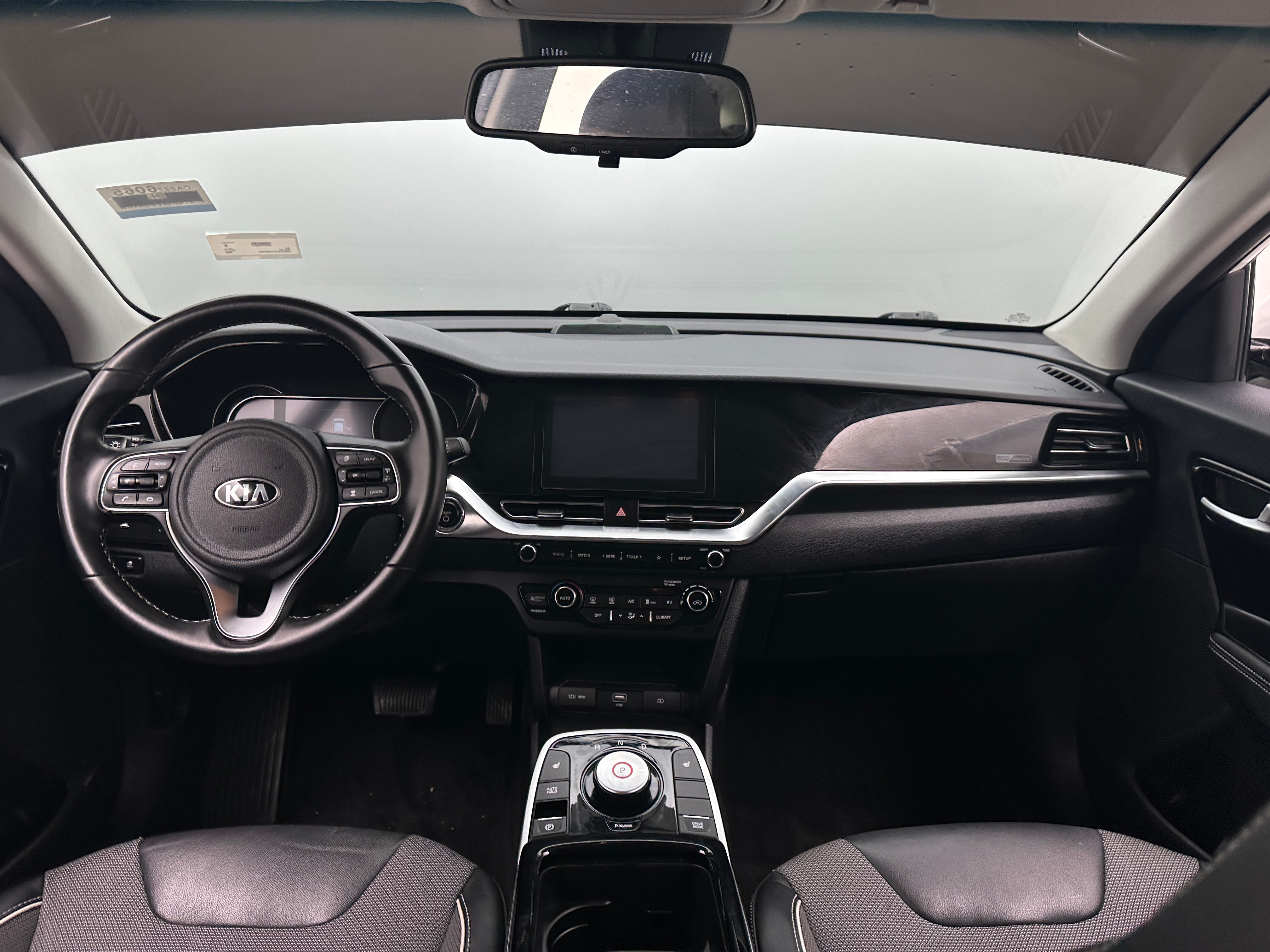 2020 Kia Niro EX 2