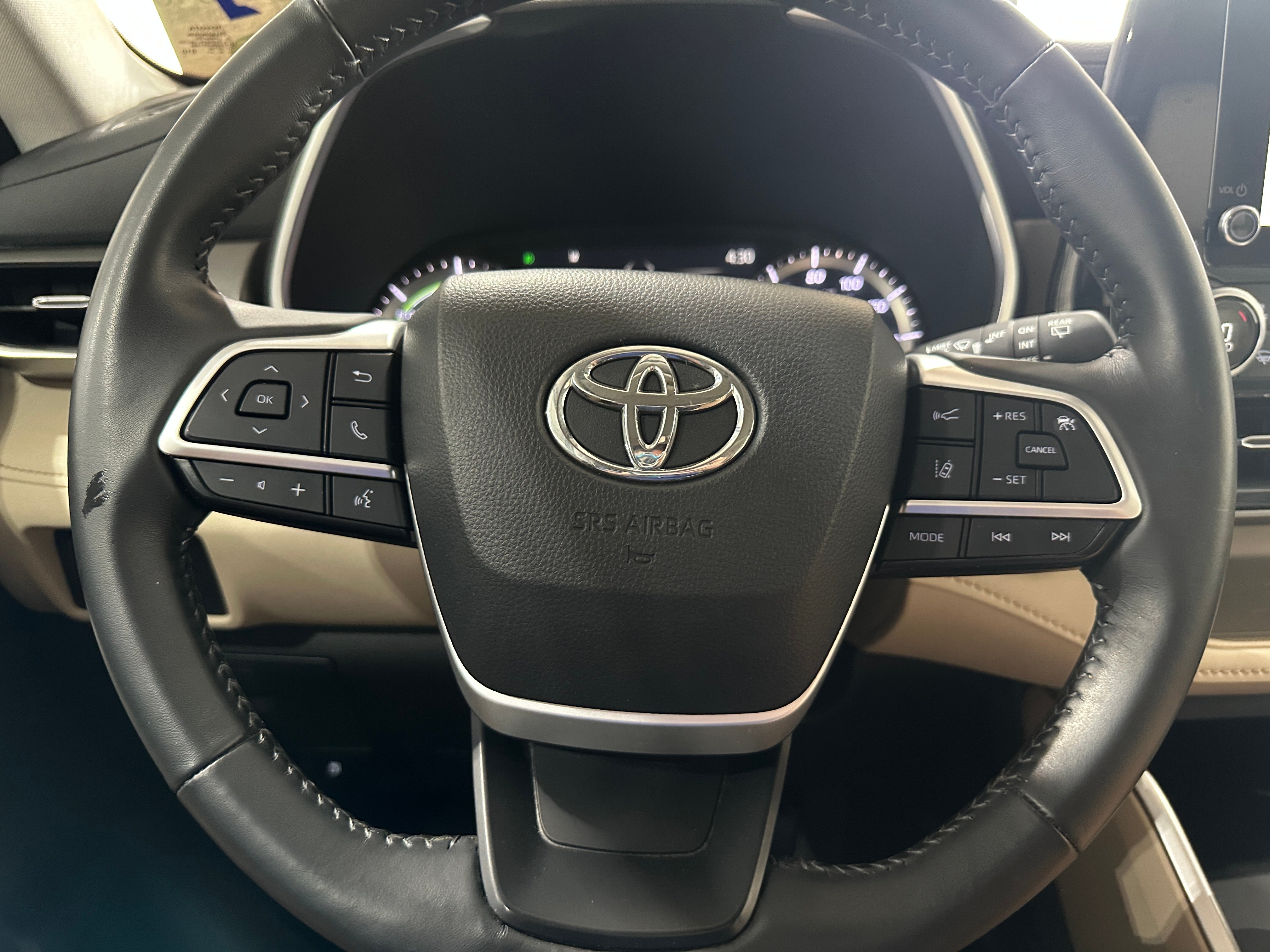 2024 Toyota Highlander XLE 4