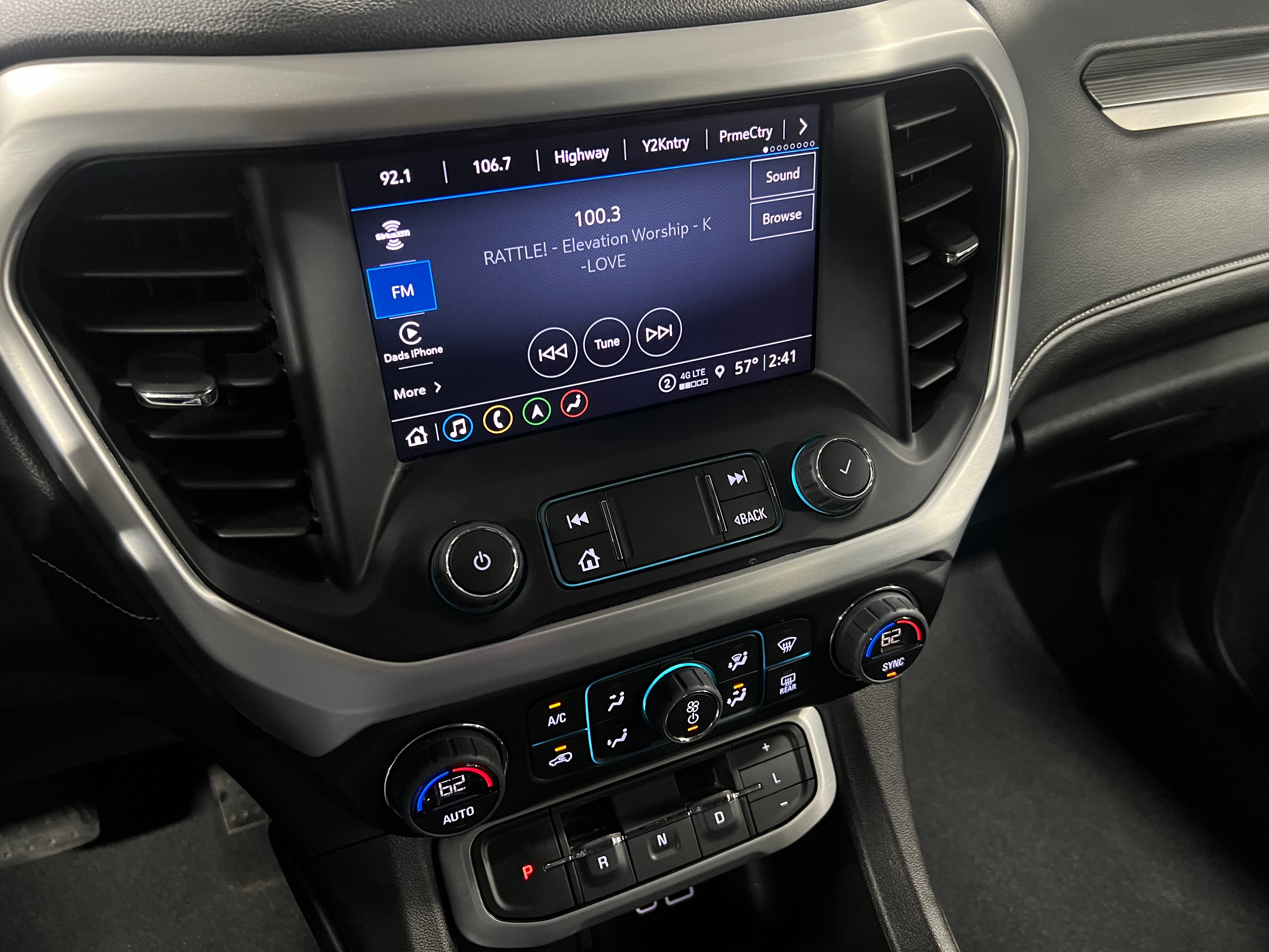 2023 GMC Acadia SLT 3