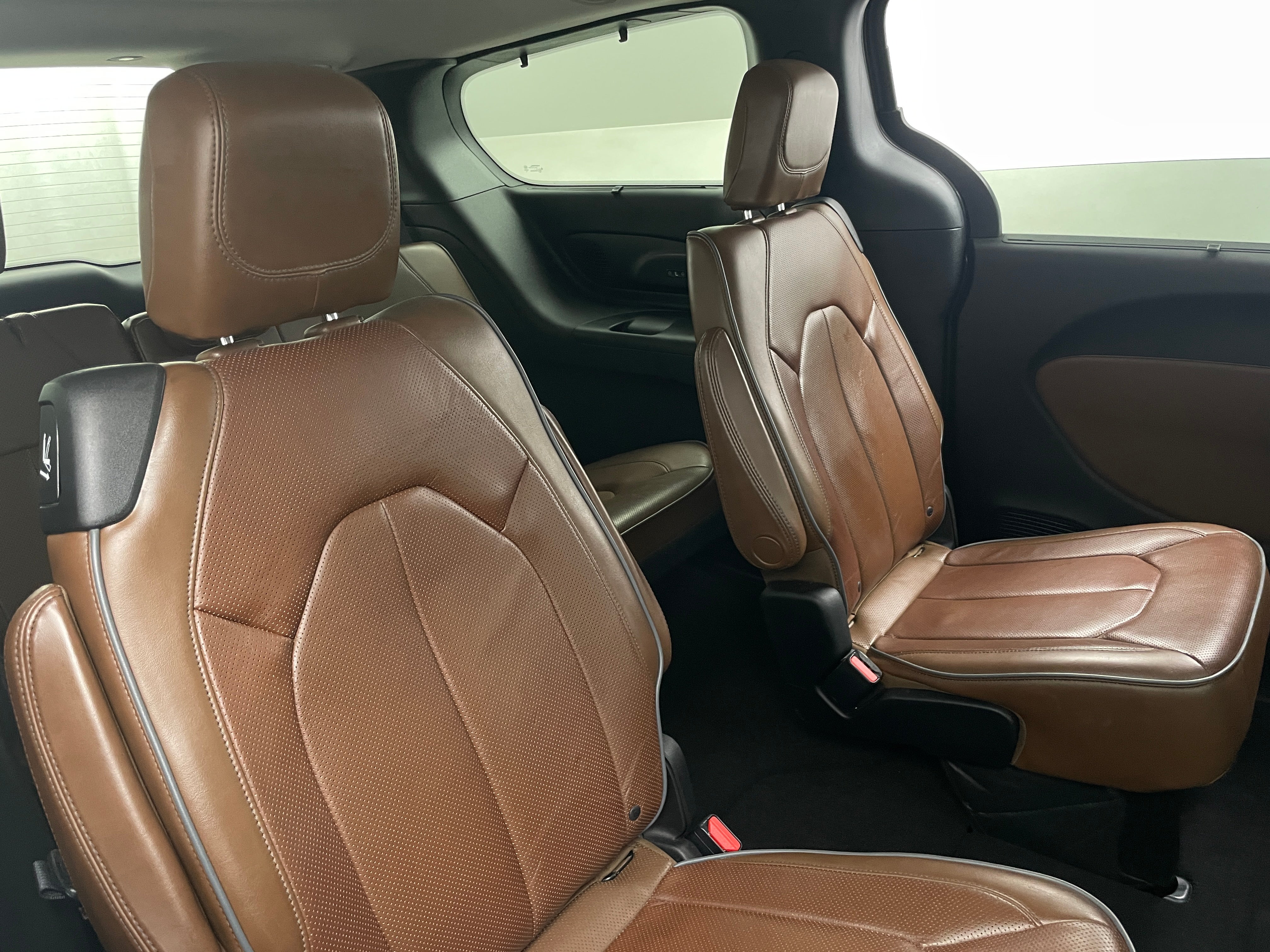 2017 Chrysler Pacifica Limited 5