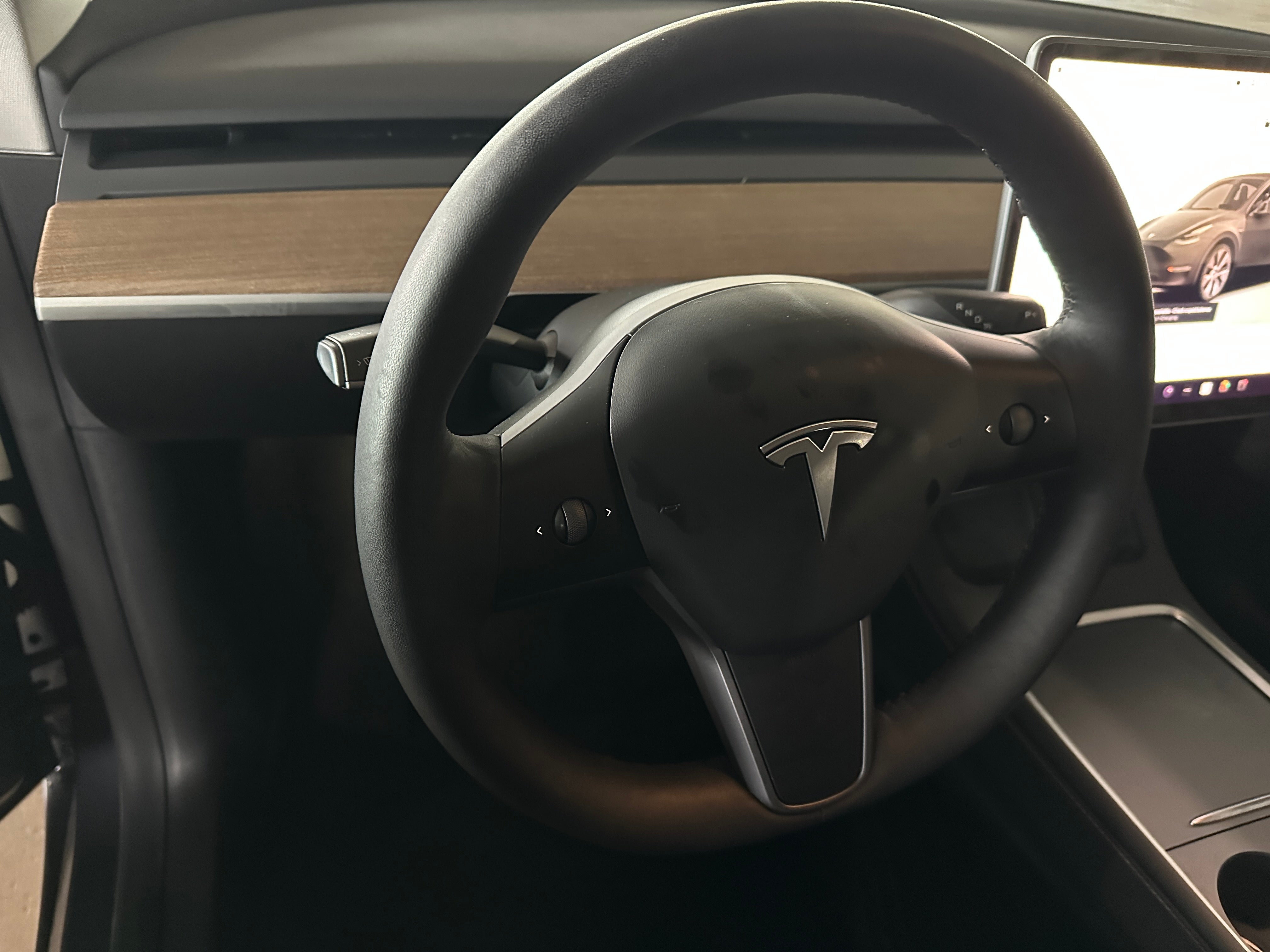 2023 Tesla Model Y Long Range 4