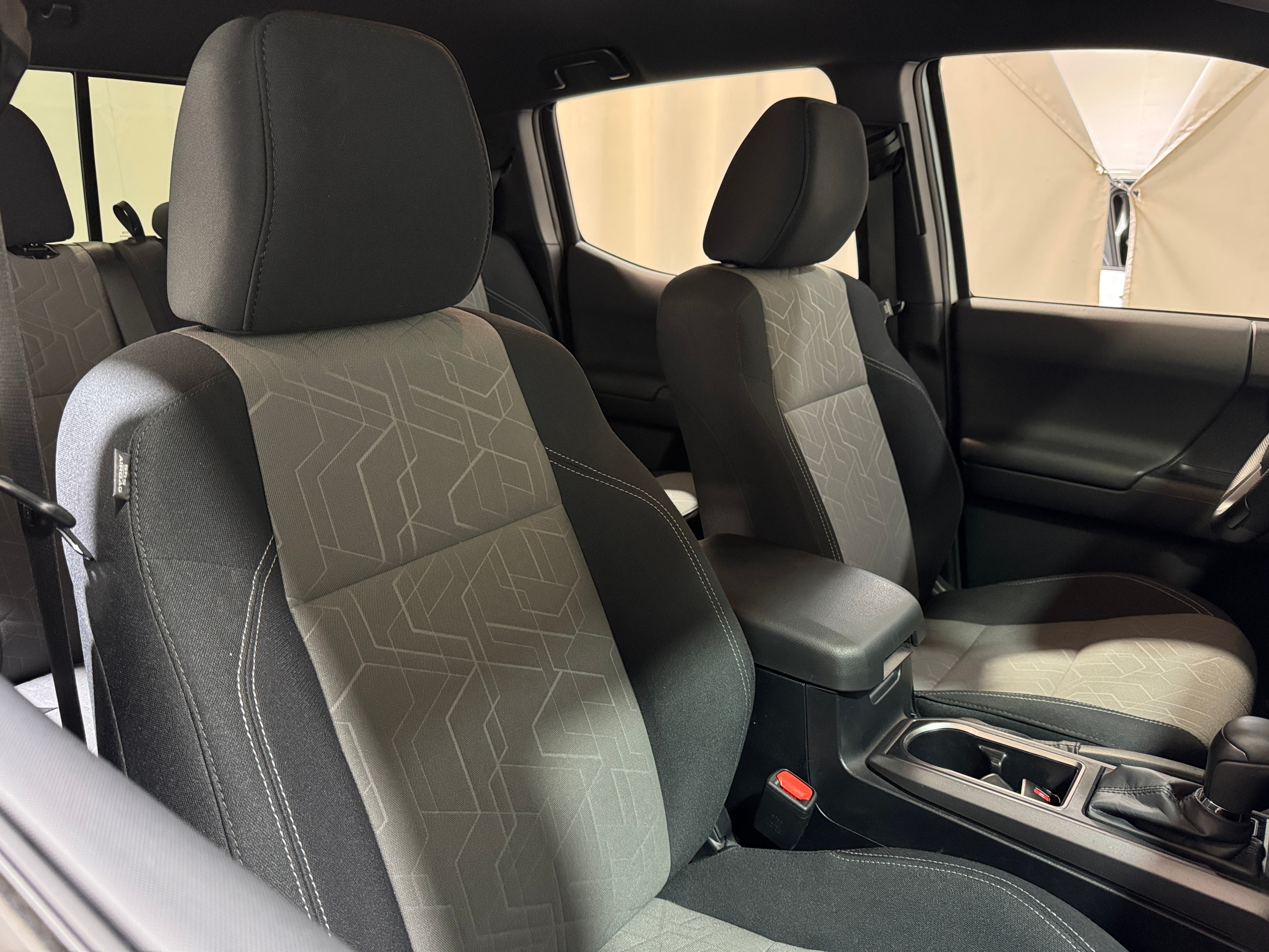 2023 Toyota Tacoma TRD Sport 2