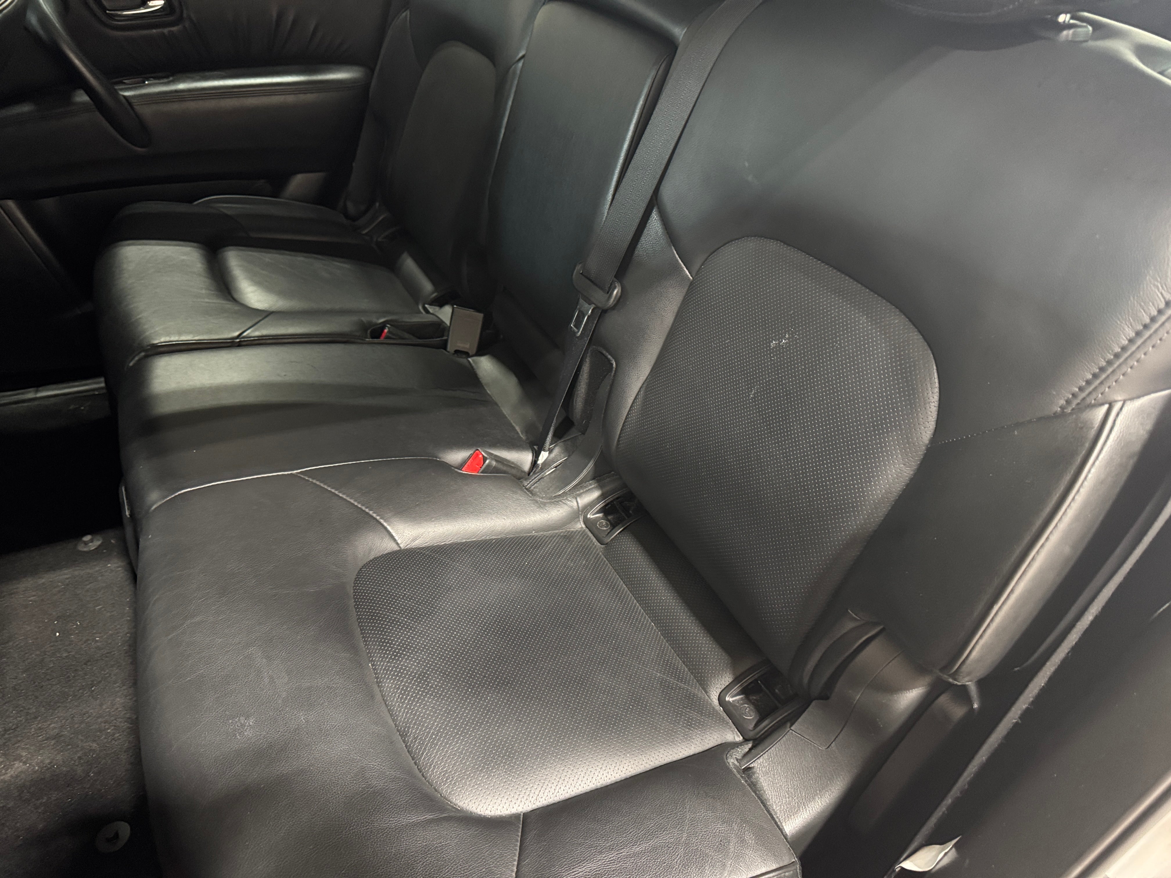 2023 Nissan Armada SL 5
