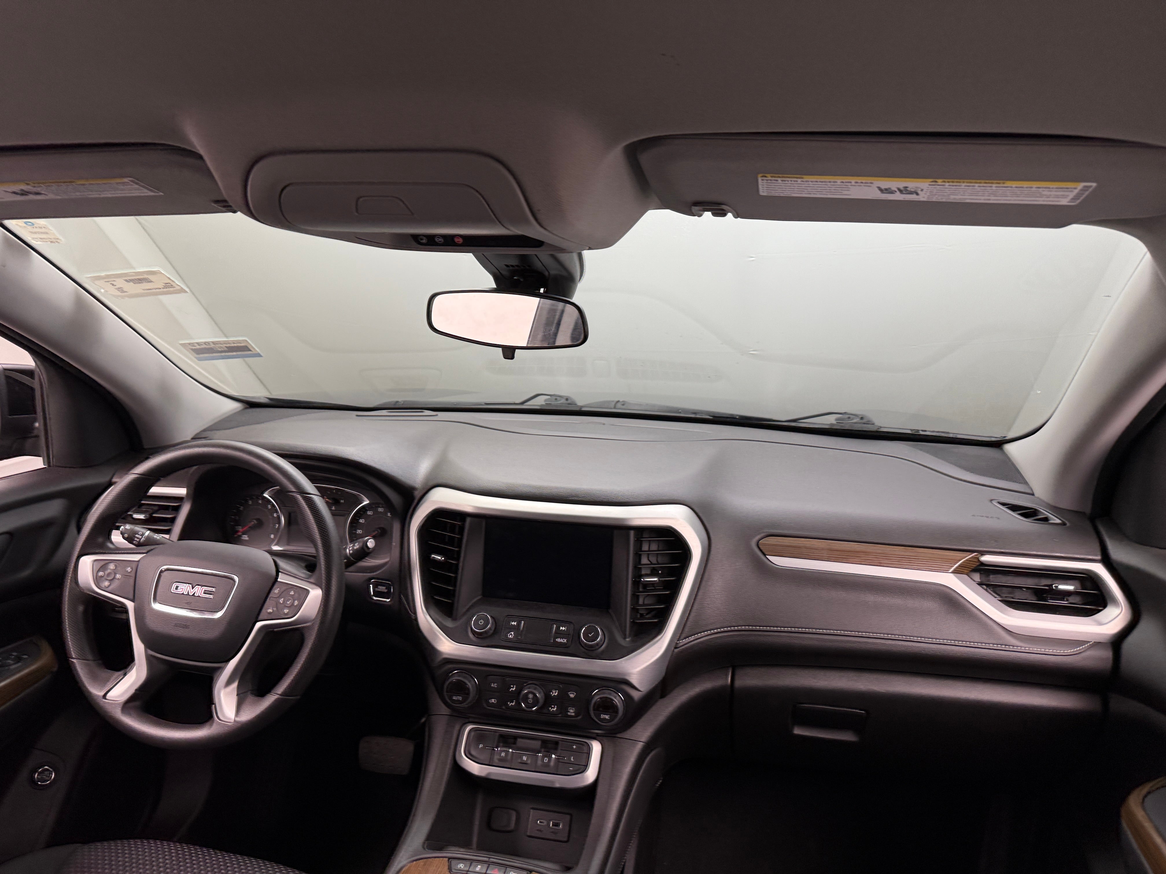 2023 GMC Acadia SLE 3