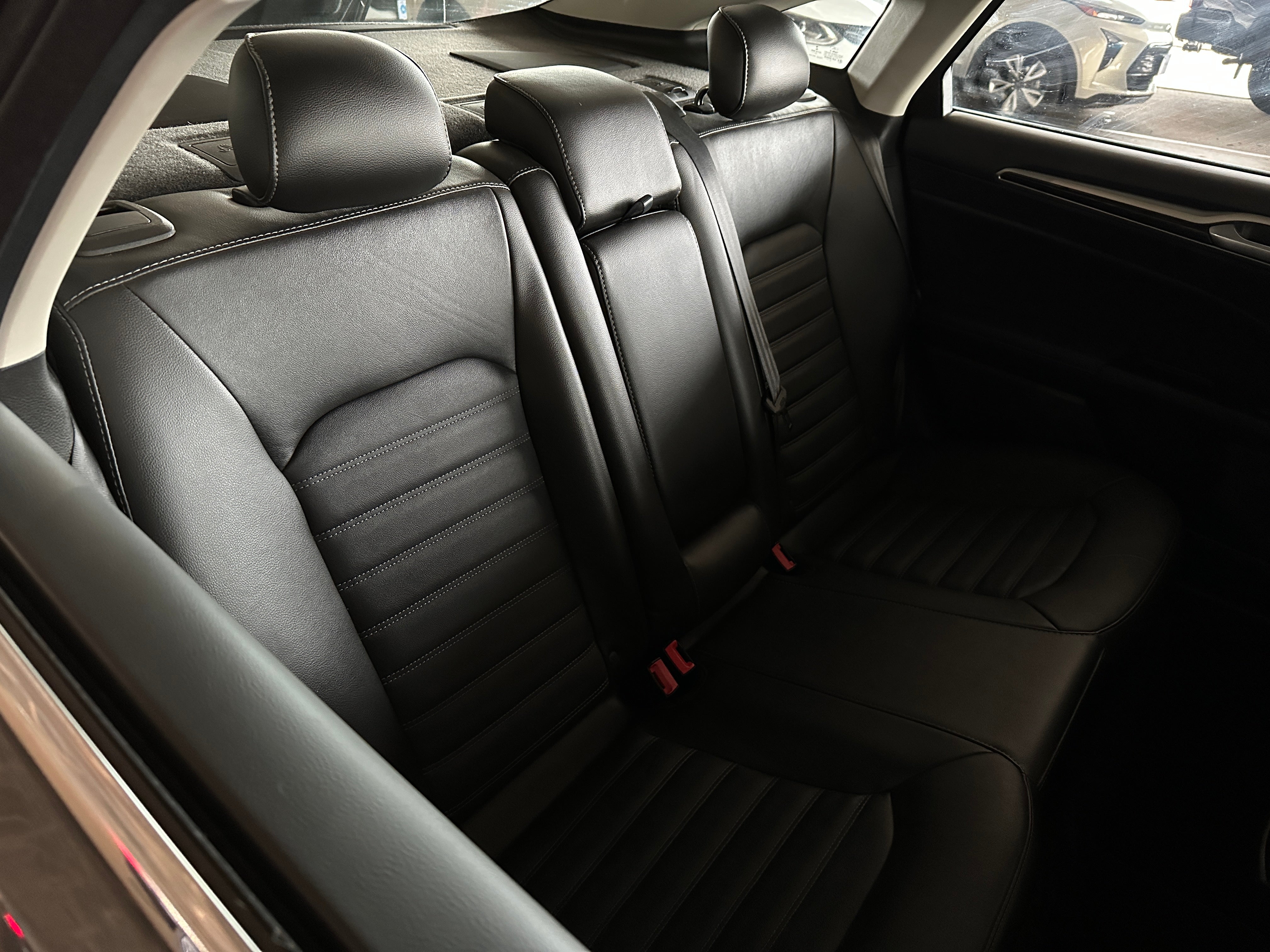 2016 Ford Fusion SE 6