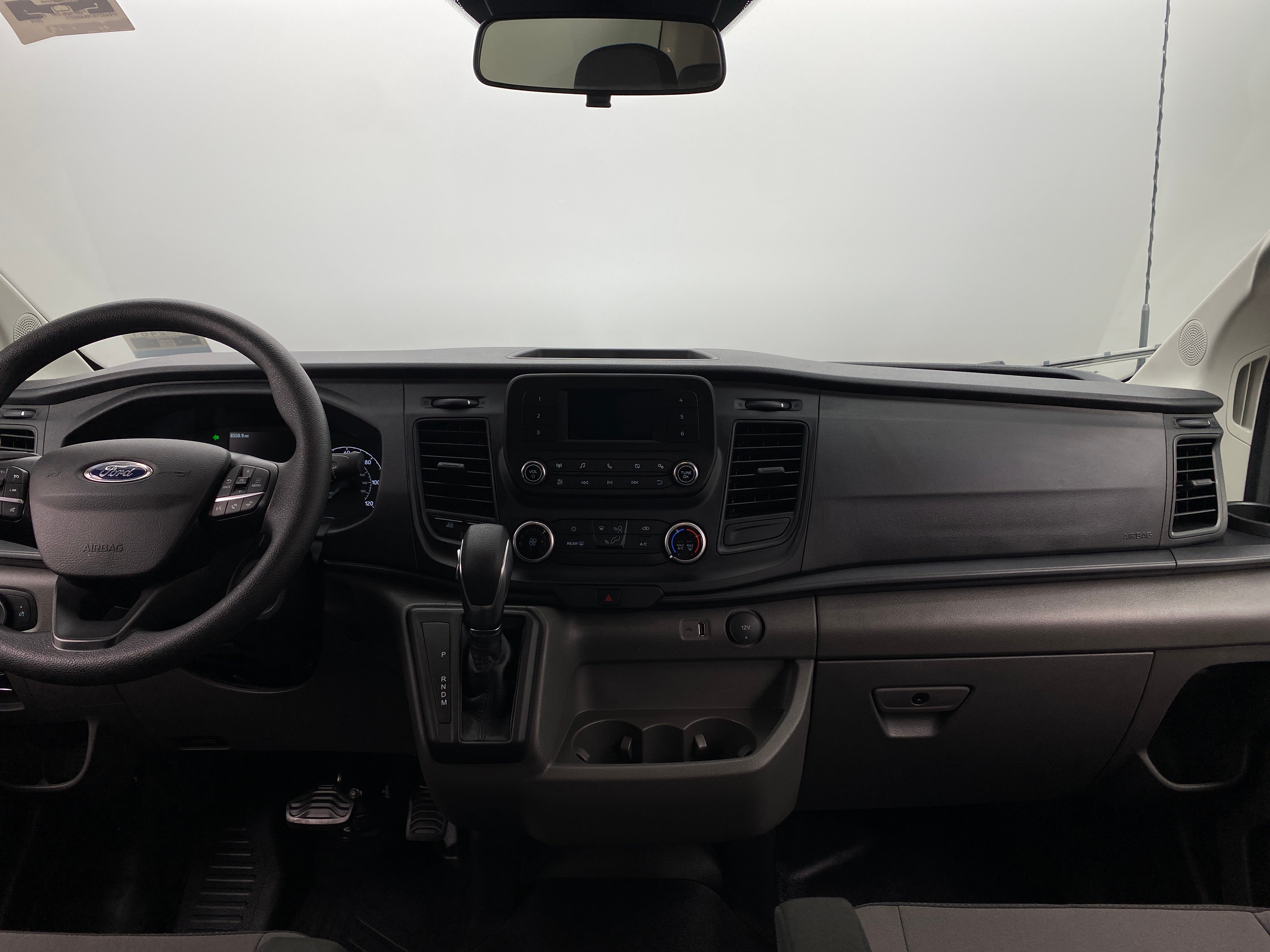 2024 Ford Econoline E-350 3