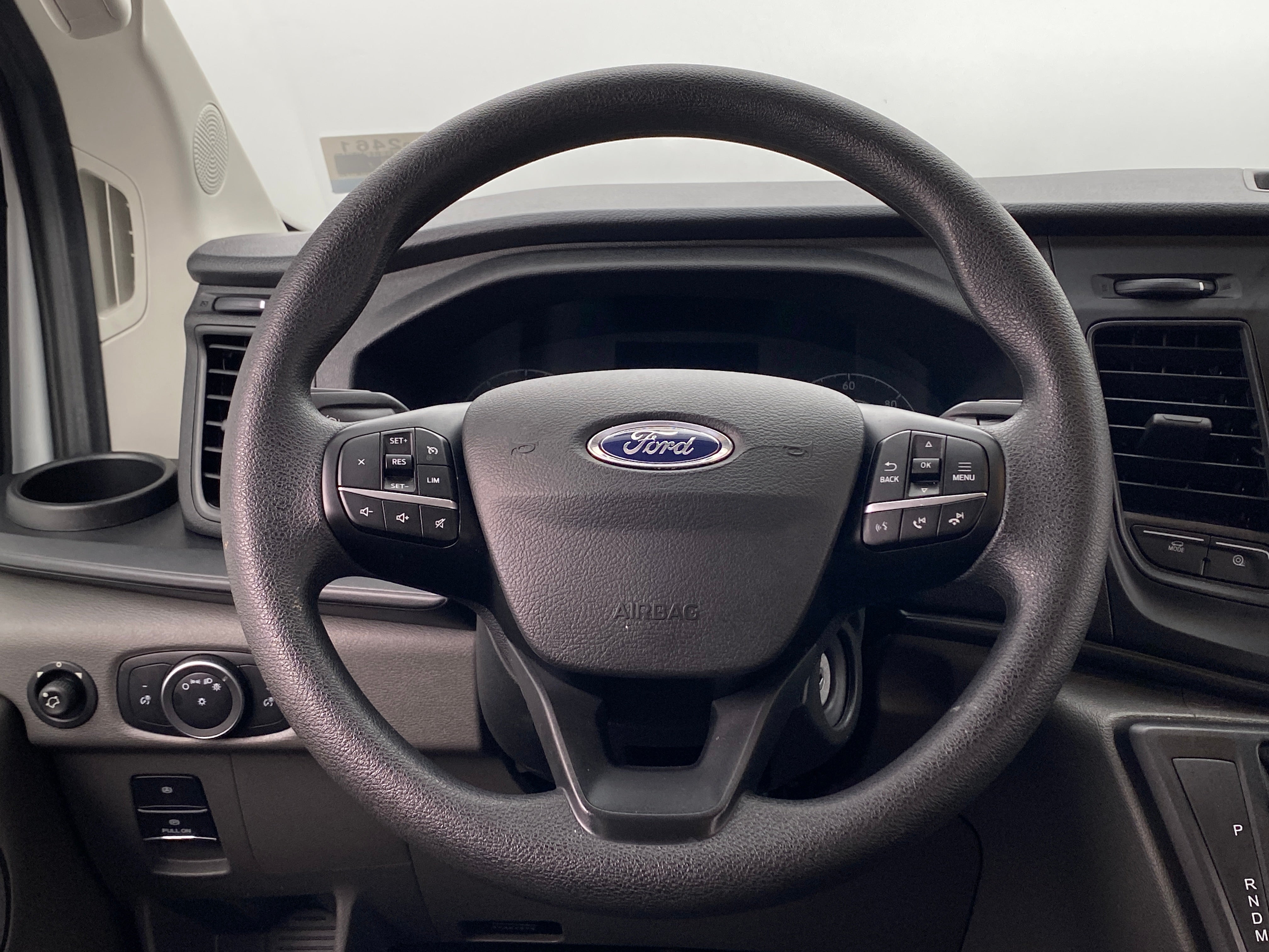 2024 Ford Econoline E-350 5