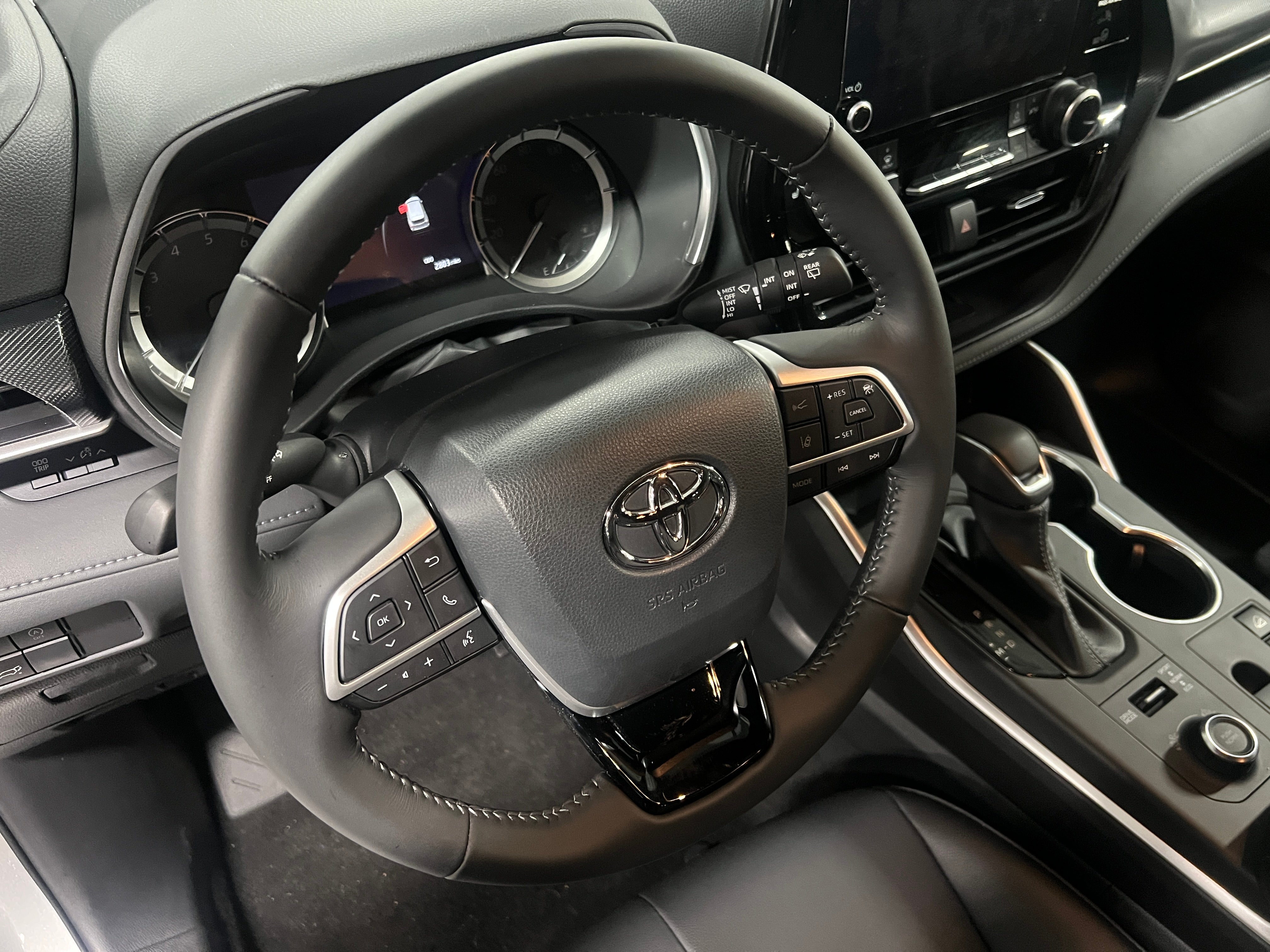 2023 Toyota Highlander XSE 5
