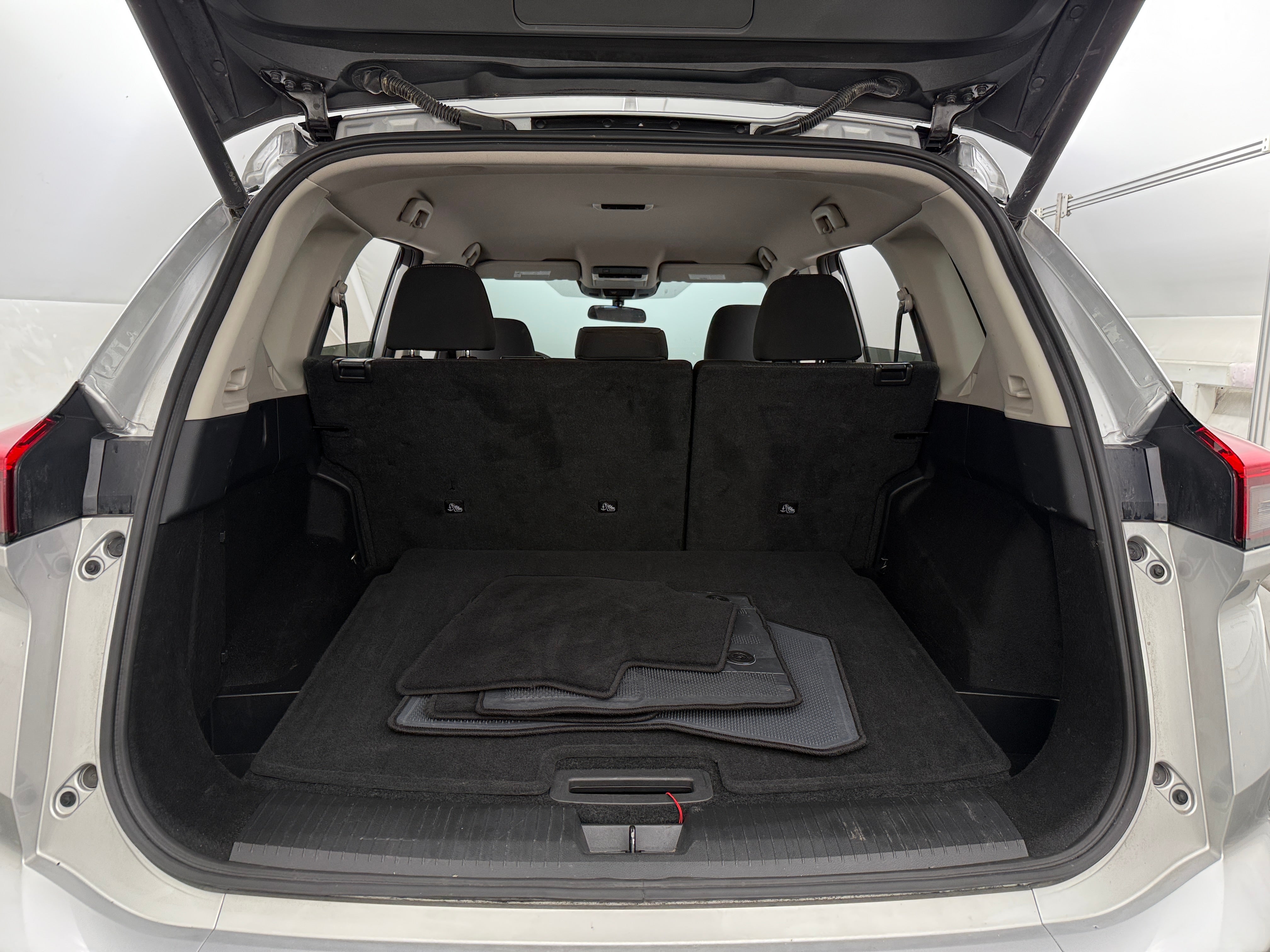 2024 Nissan Rogue SV 7