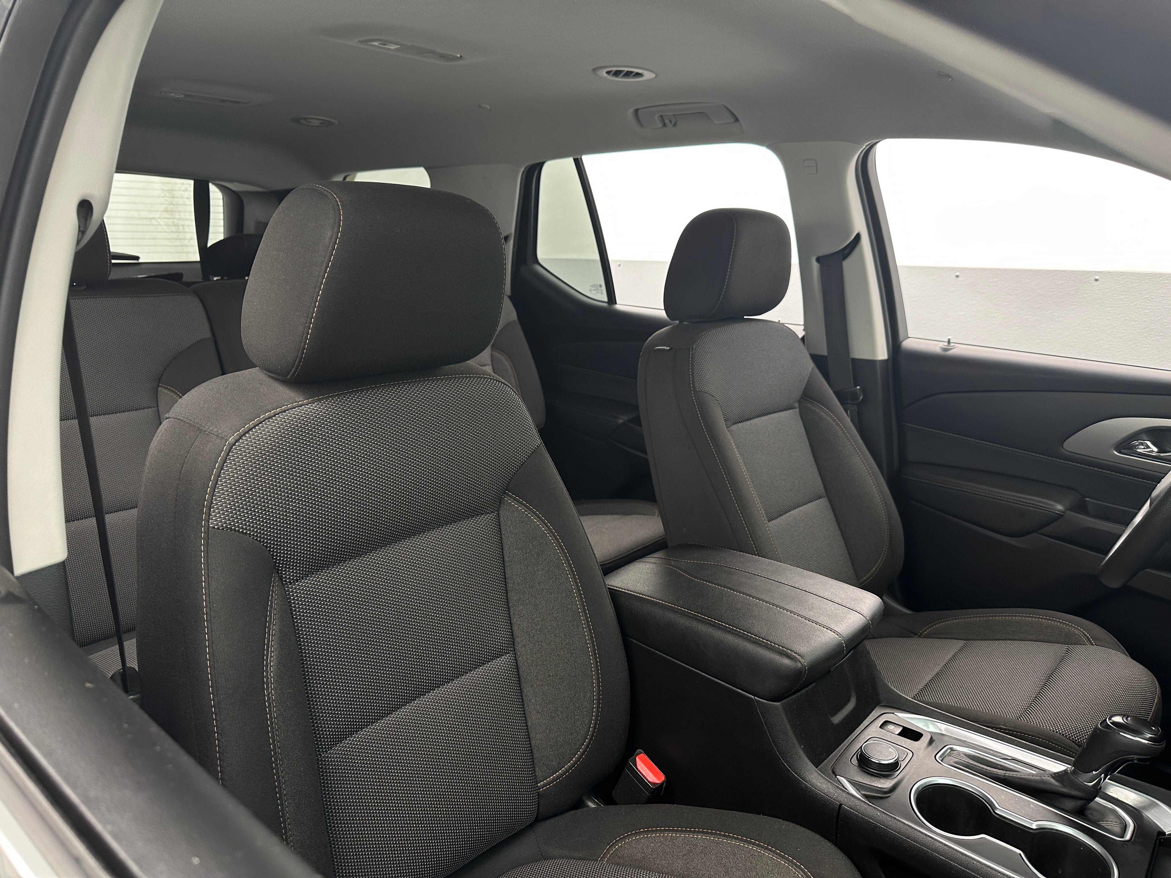 2020 Chevrolet Traverse LS 2