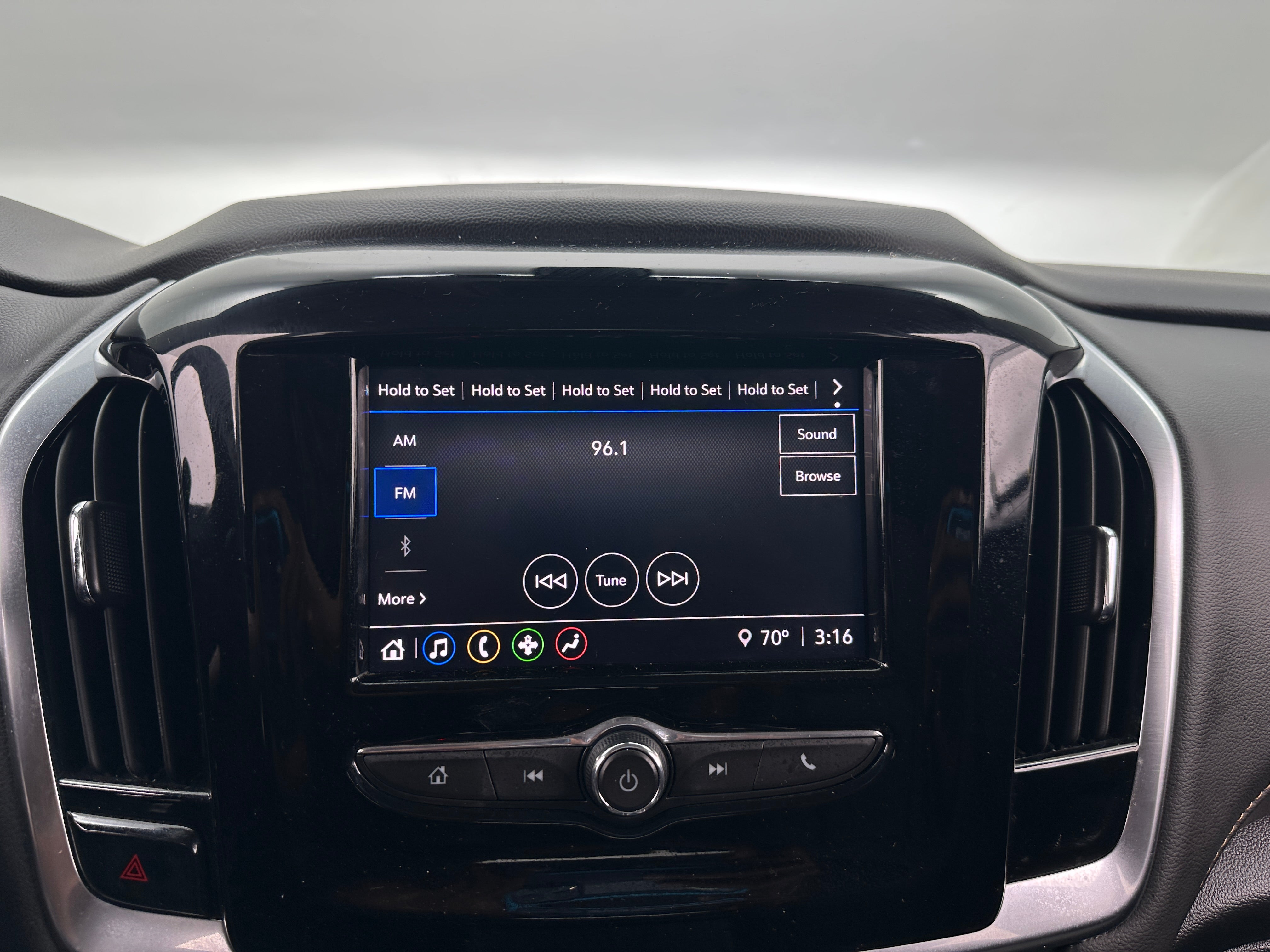 2020 Chevrolet Traverse LS 4