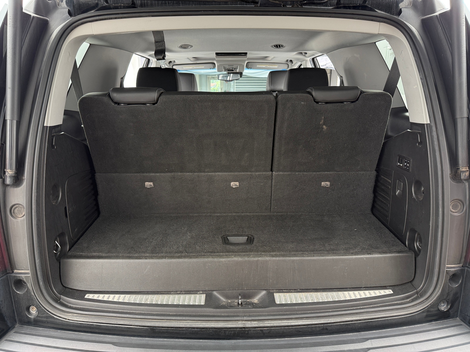 Thumbnail: 2019 Chevrolet Tahoe - 6