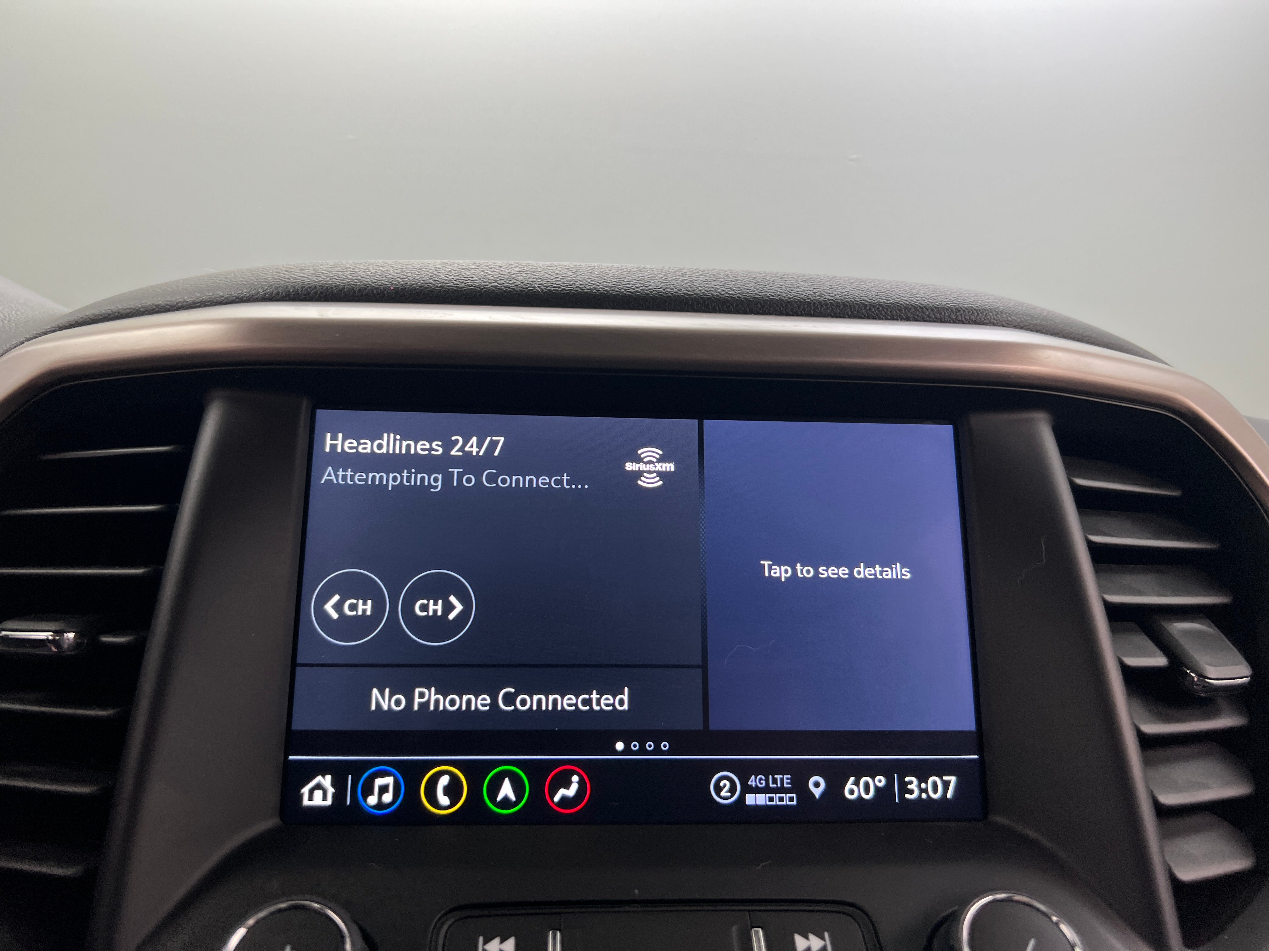 2022 GMC Acadia Denali 3