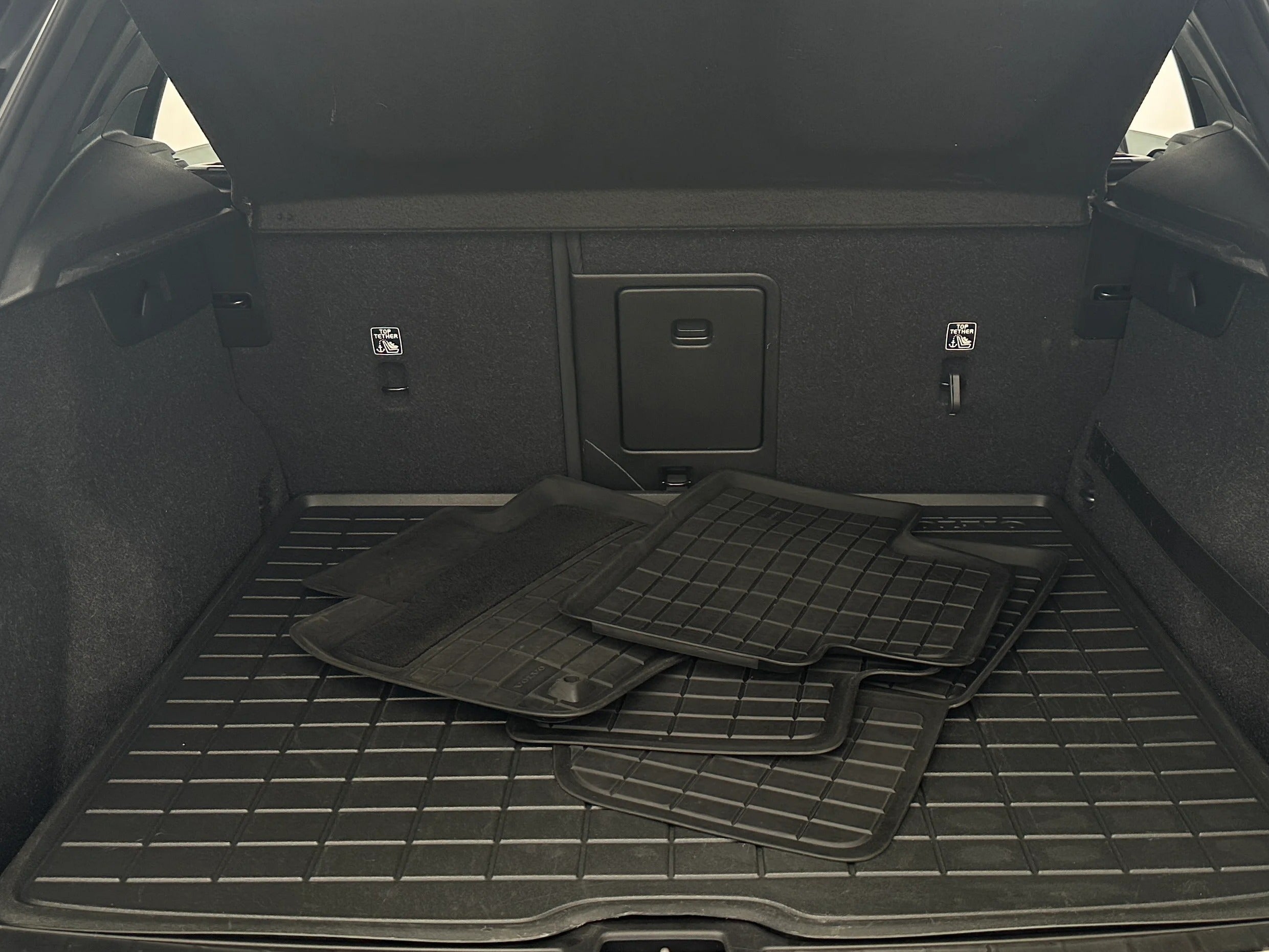 2019 Volvo XC40 T5 R-Design 6