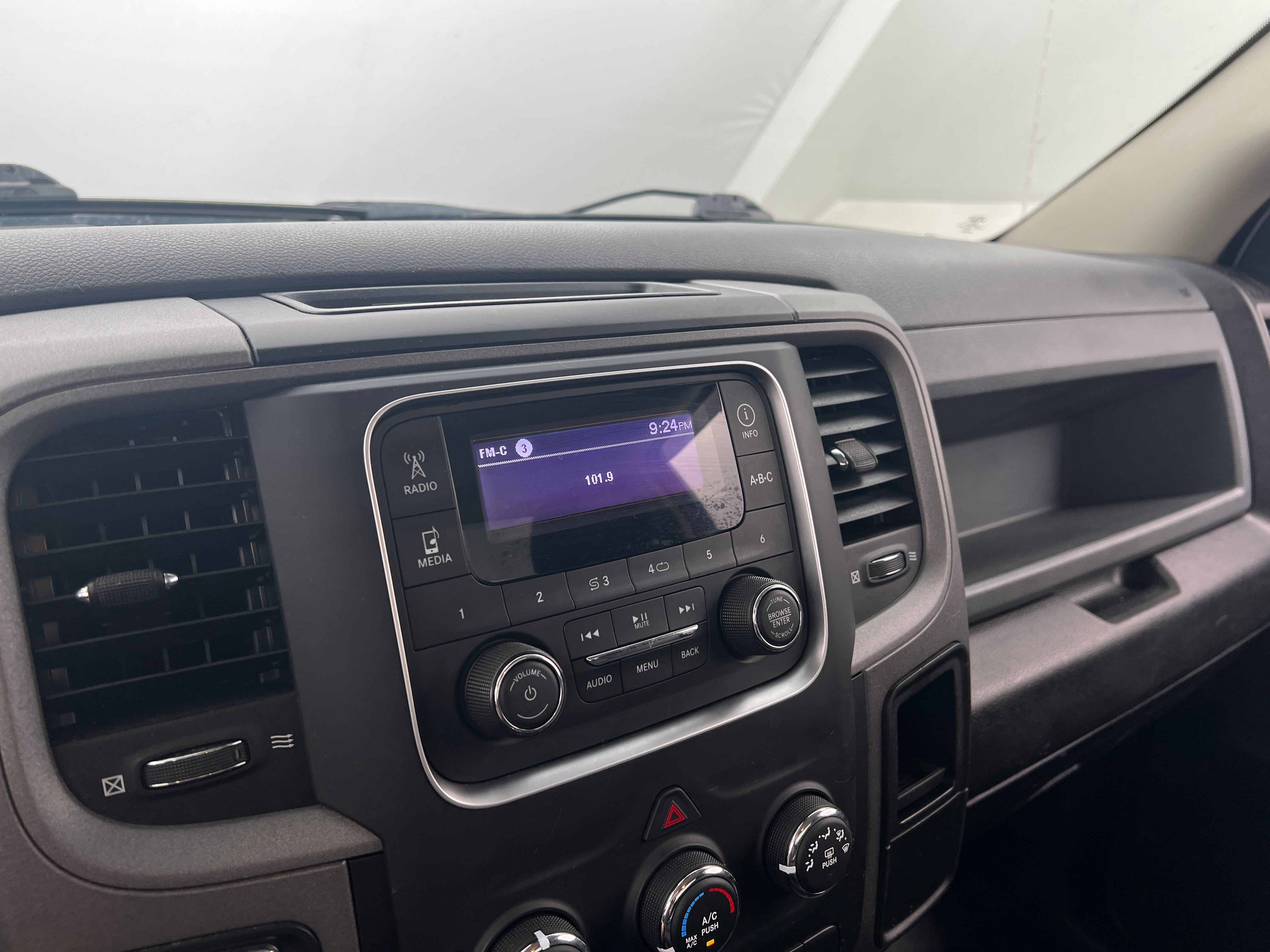 2020 RAM 1500 Classic Tradesman 4