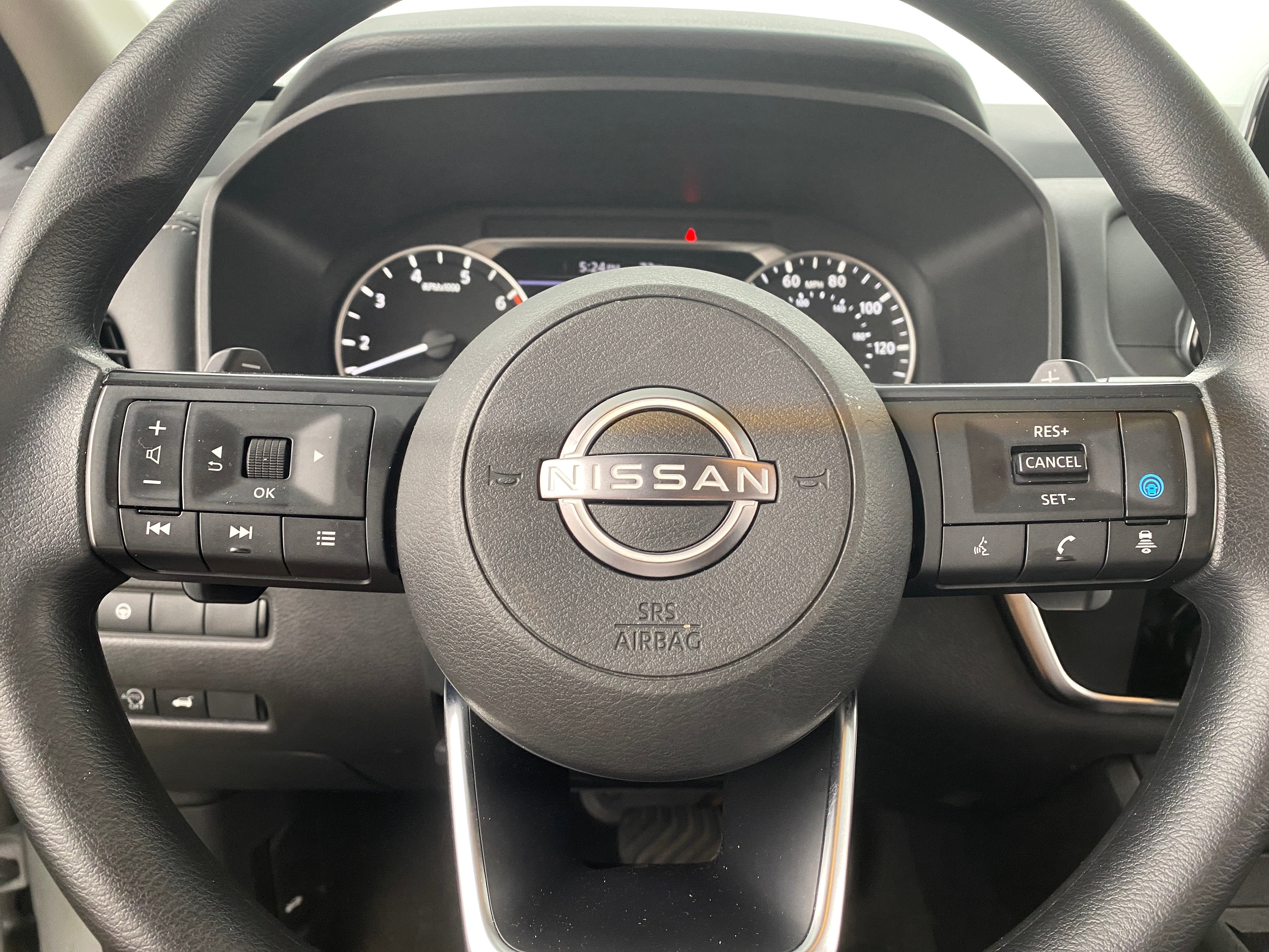 2024 Nissan Rogue SV 5