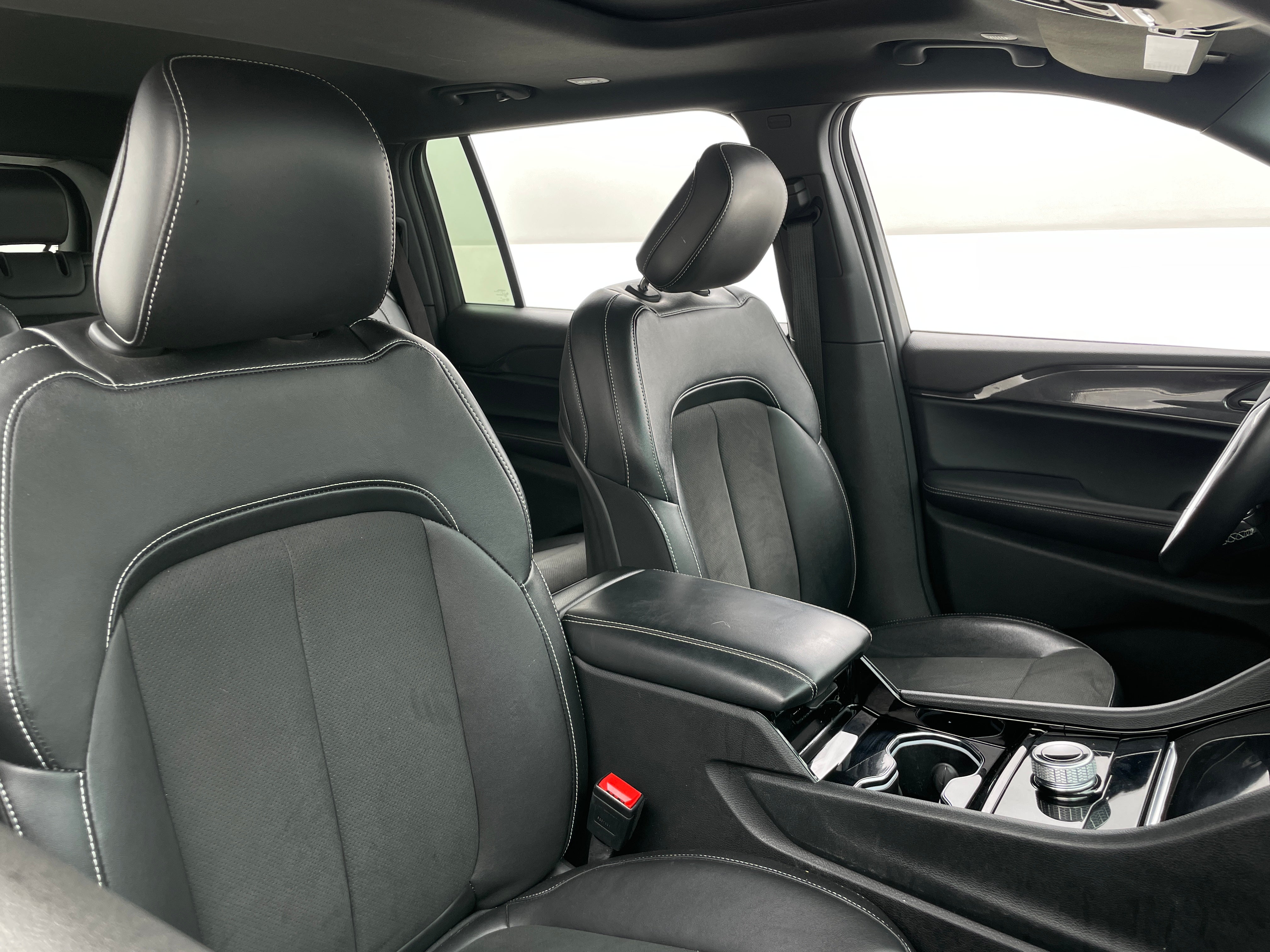 2022 Jeep Grand Cherokee L Altitude 2
