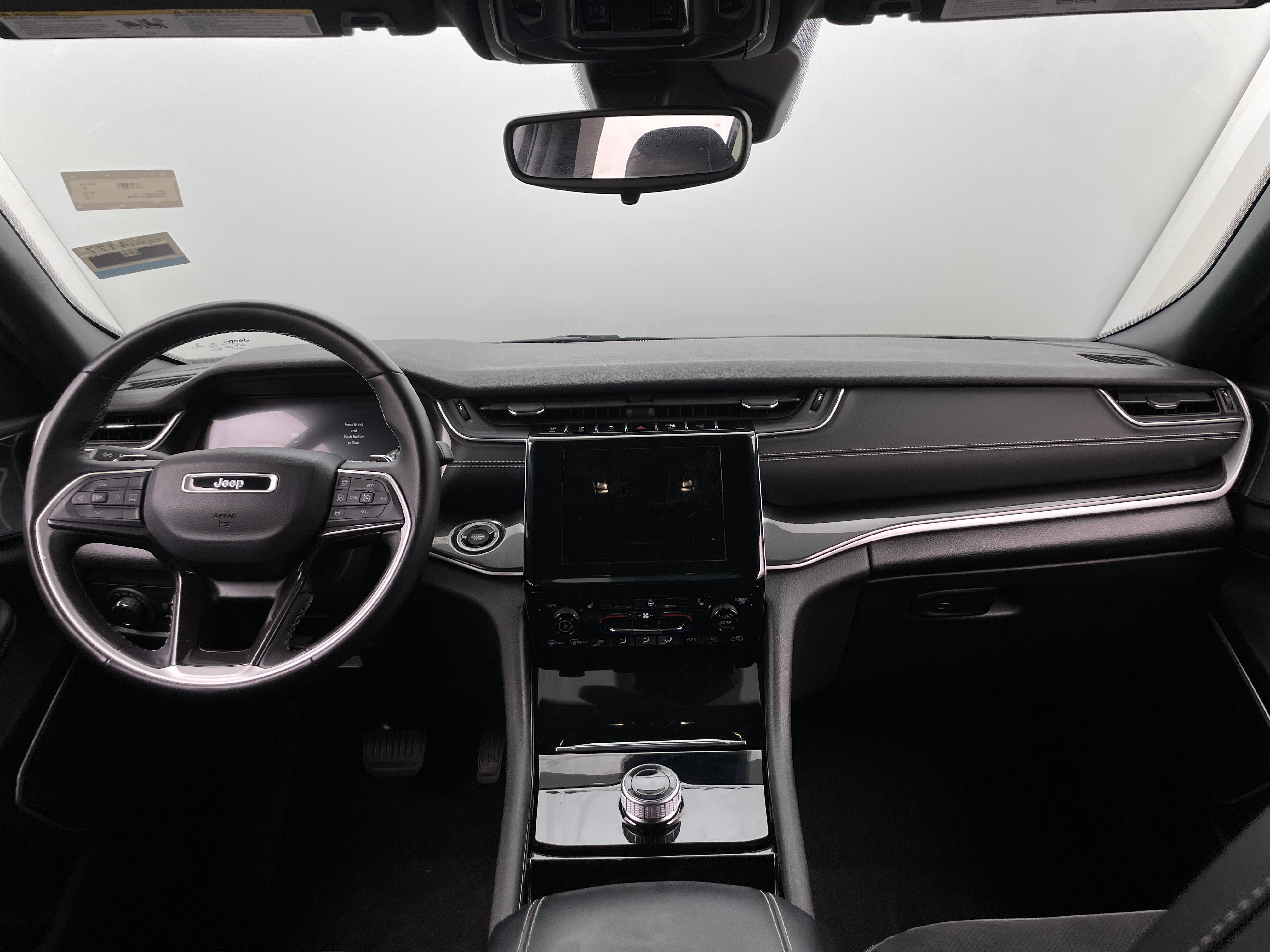 2022 Jeep Grand Cherokee L Altitude 3