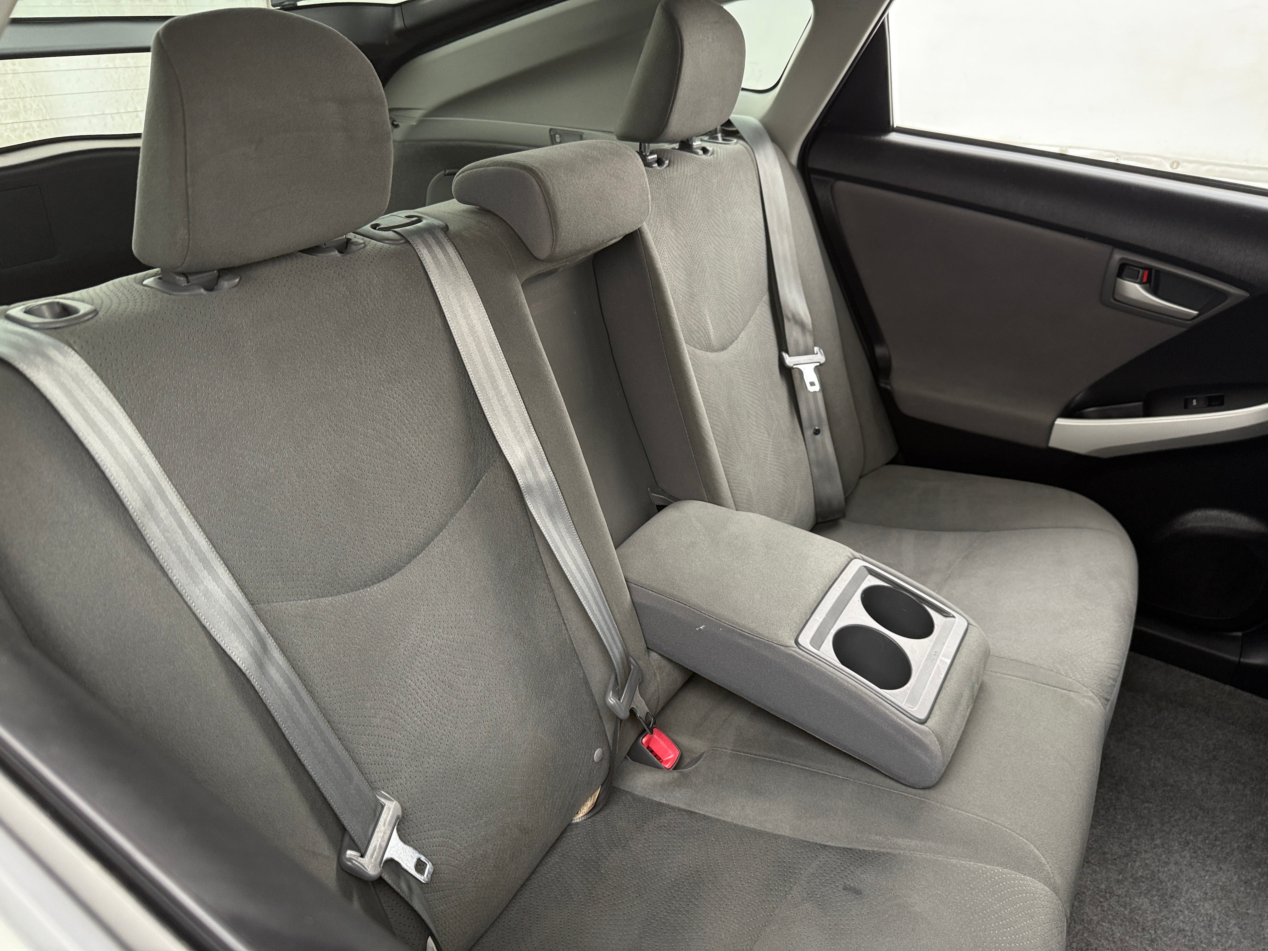 2012 Toyota Prius Plug-in 6