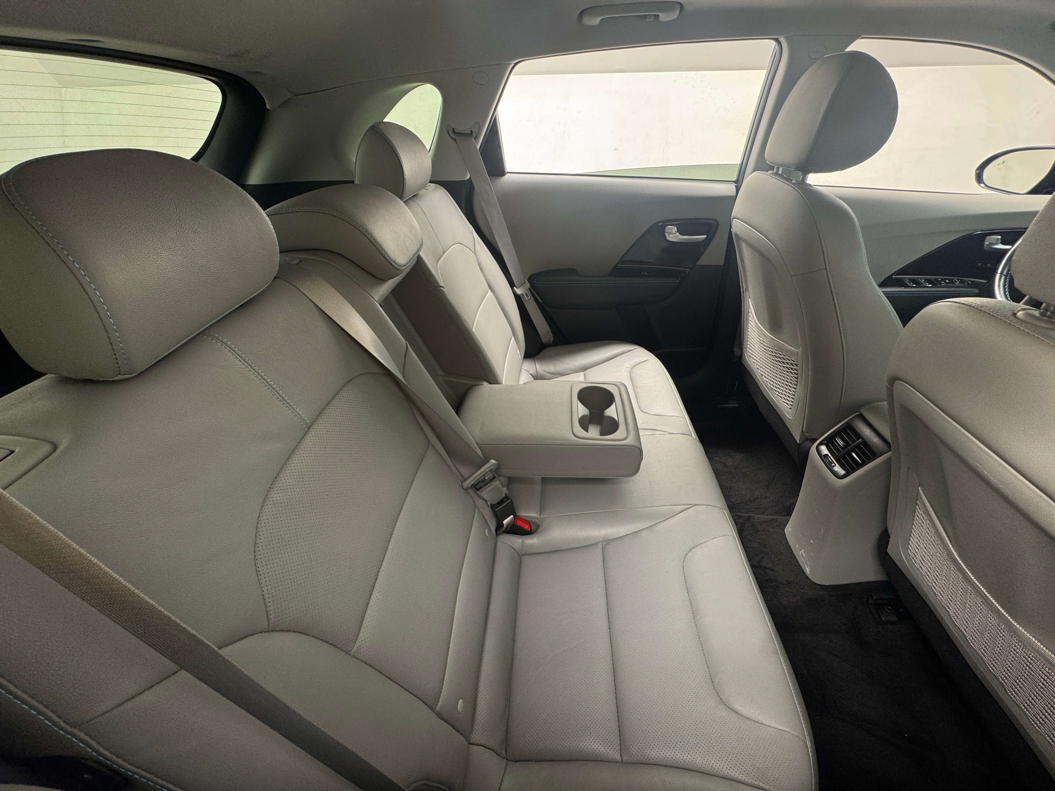 2017 Kia Niro Touring 5