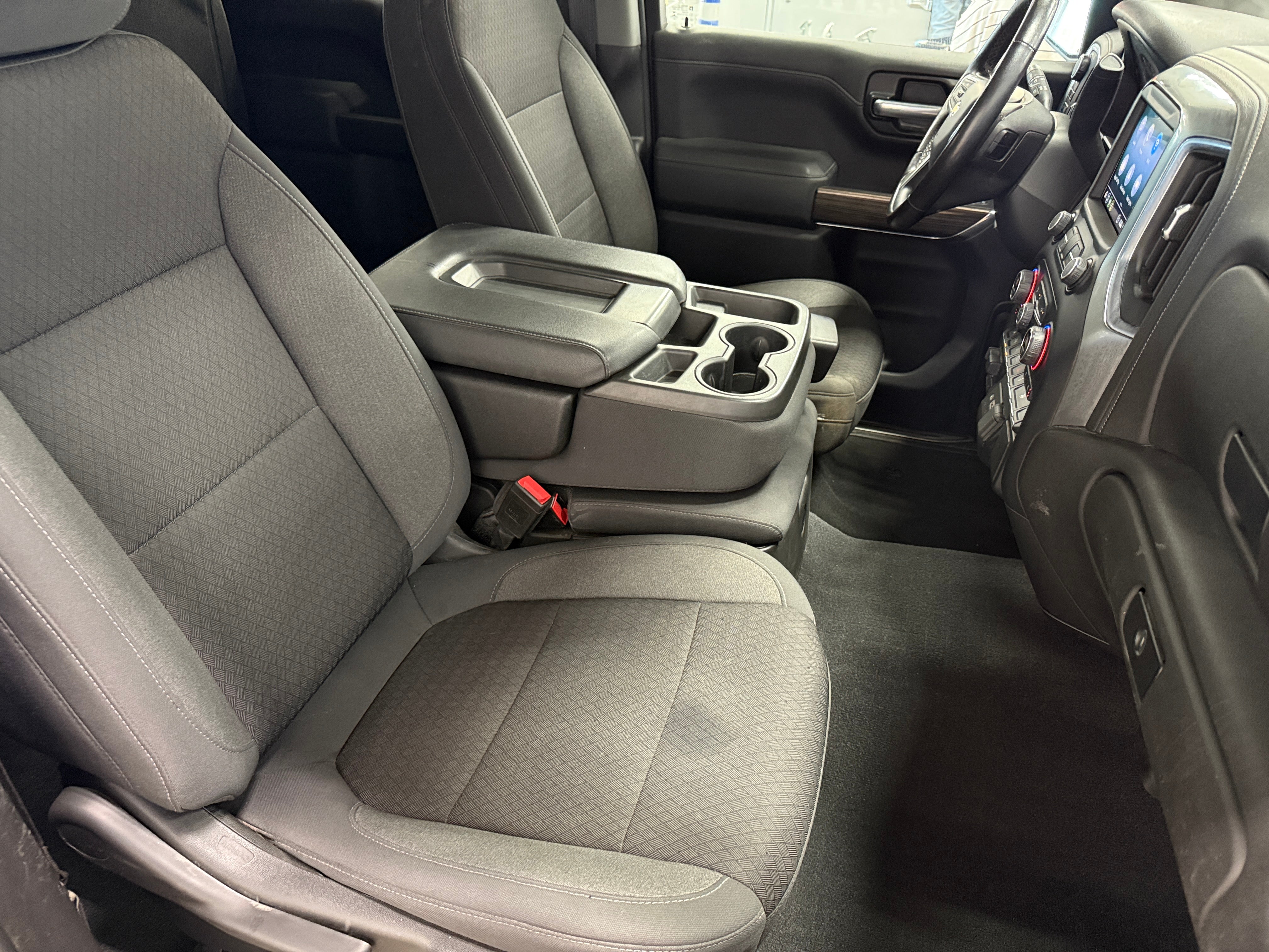 2021 Chevrolet Silverado 1500 LT 2