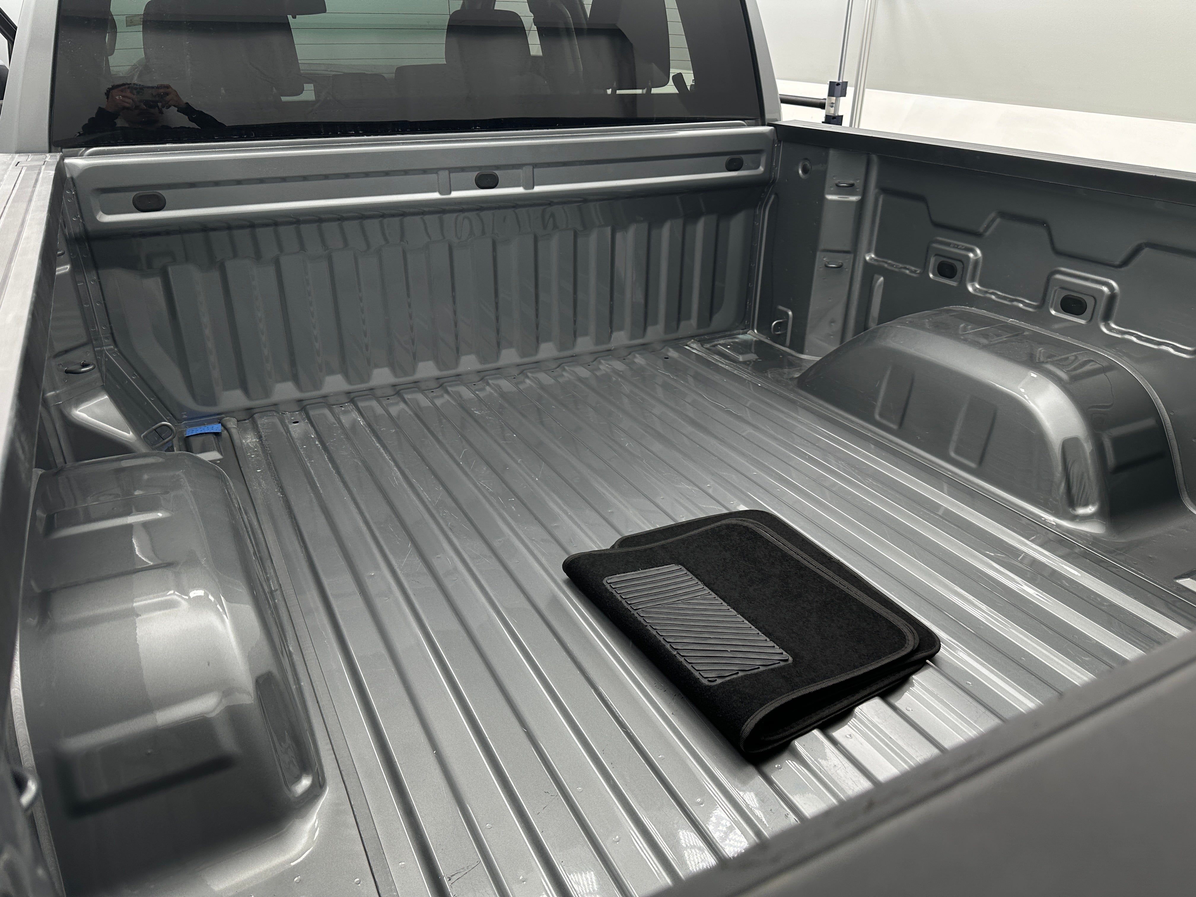 2023 Chevrolet Silverado 1500 LT 7