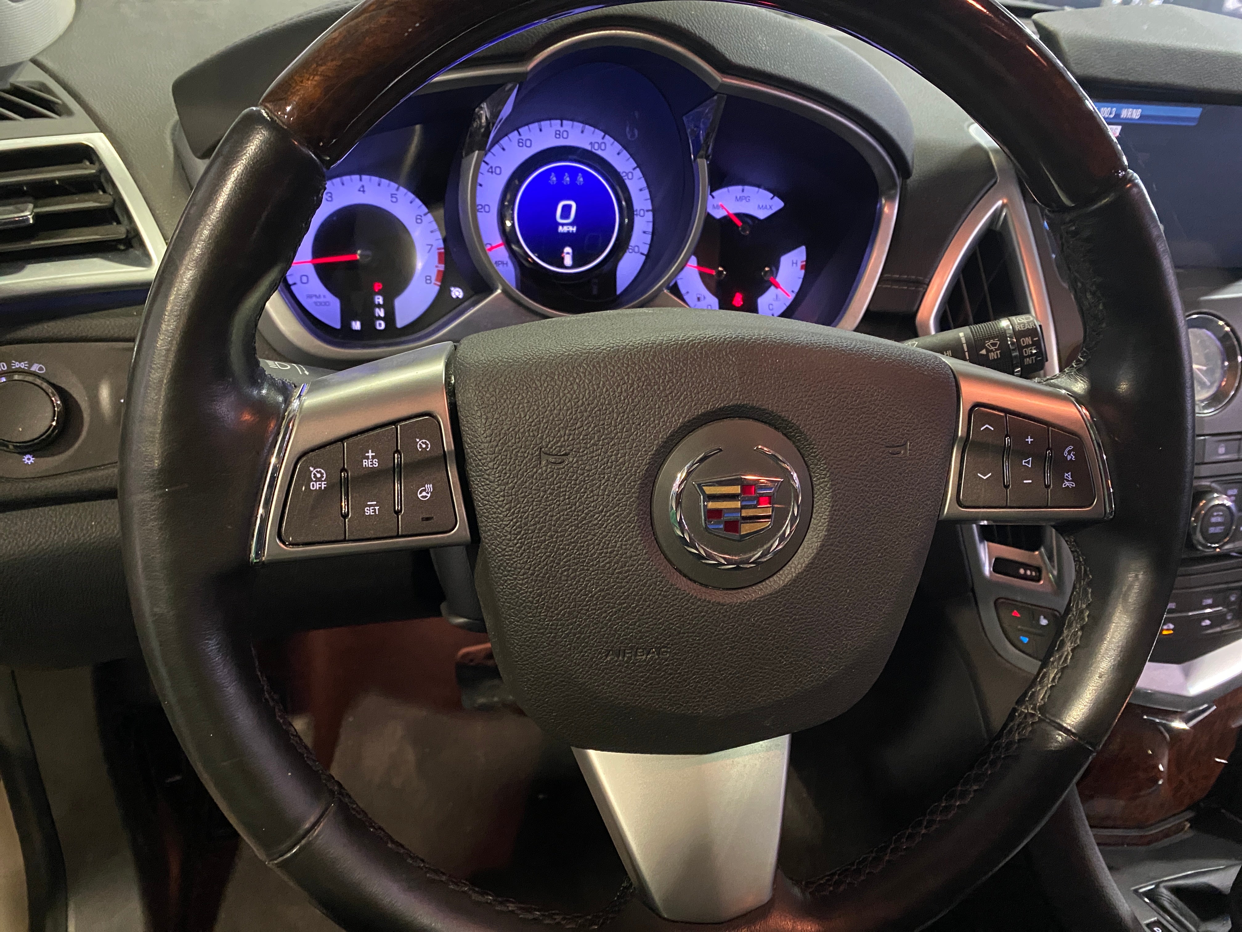 2012 Cadillac SRX Base 4