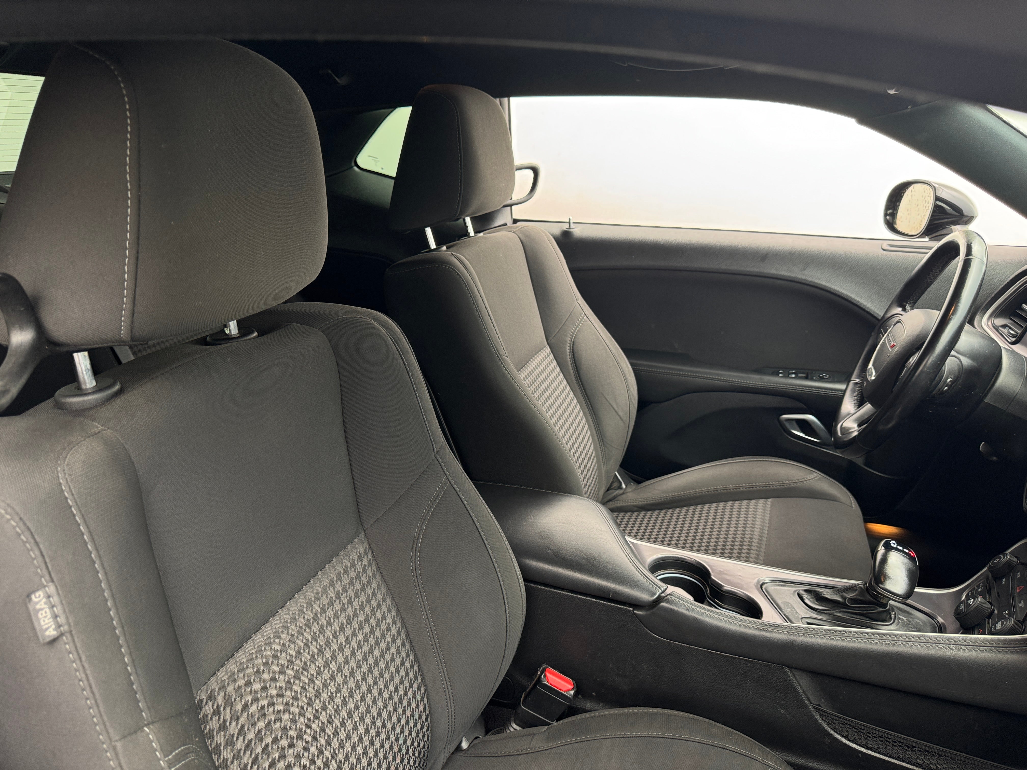 2019 Dodge Challenger SXT 2