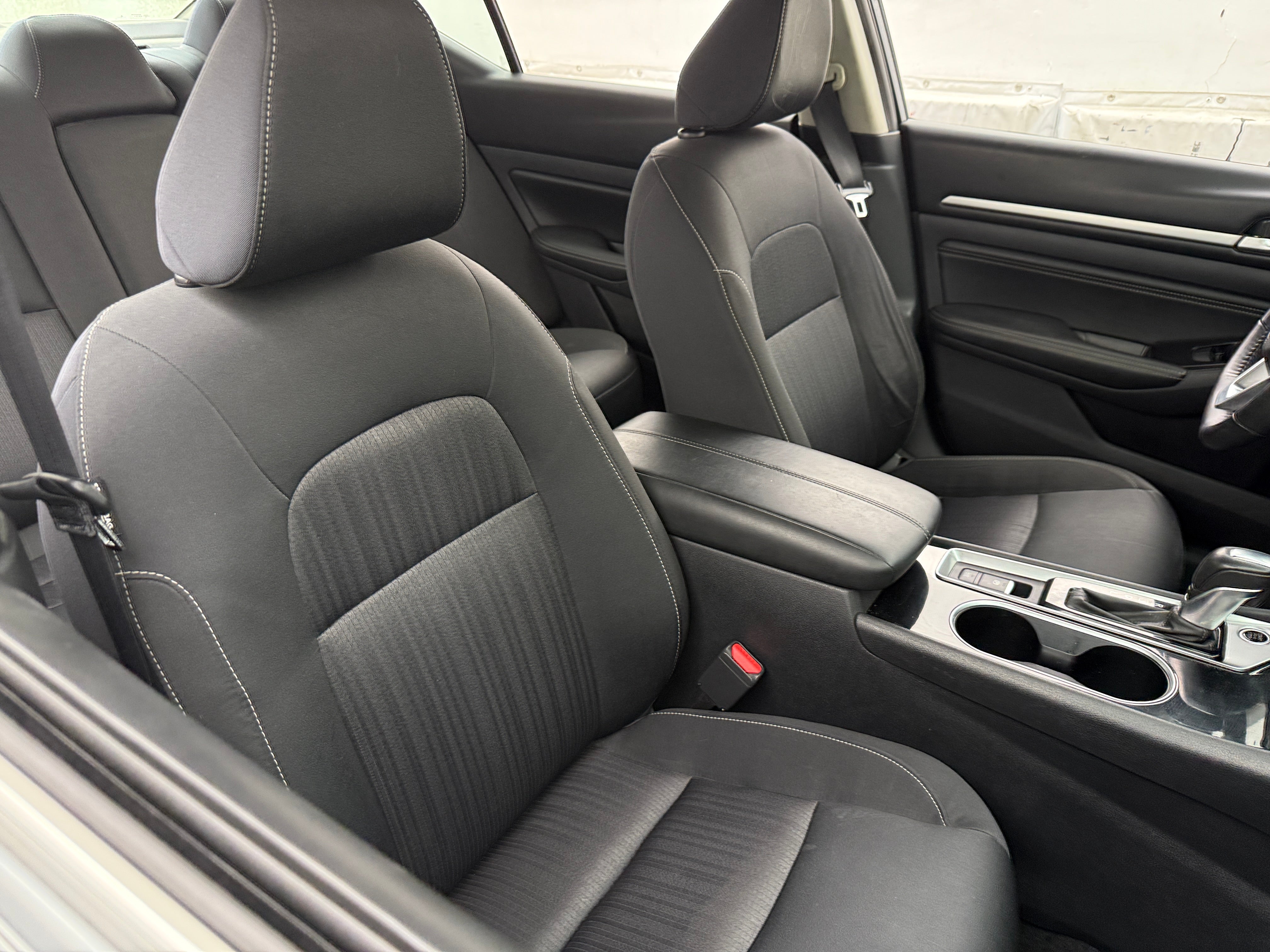 2020 Nissan Altima SV 2