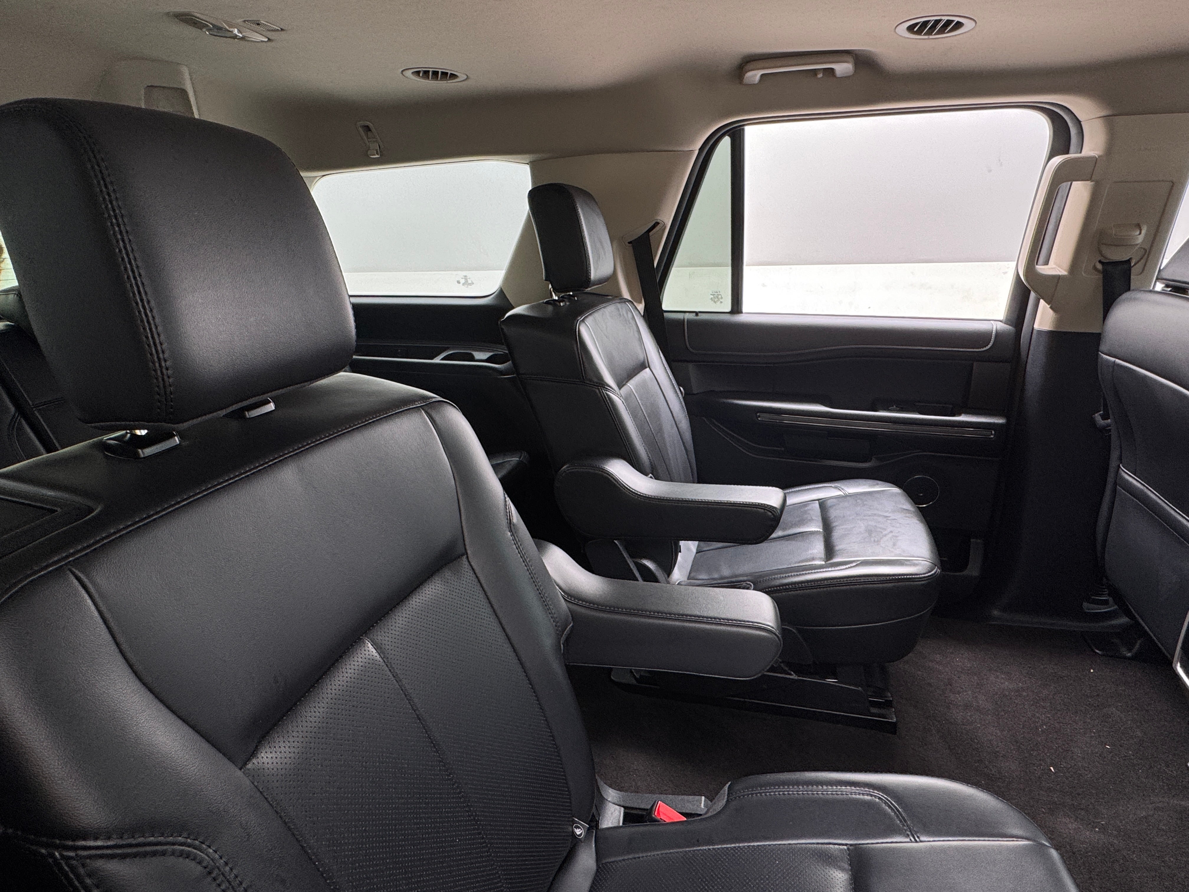 2022 Ford Expedition XLT 6
