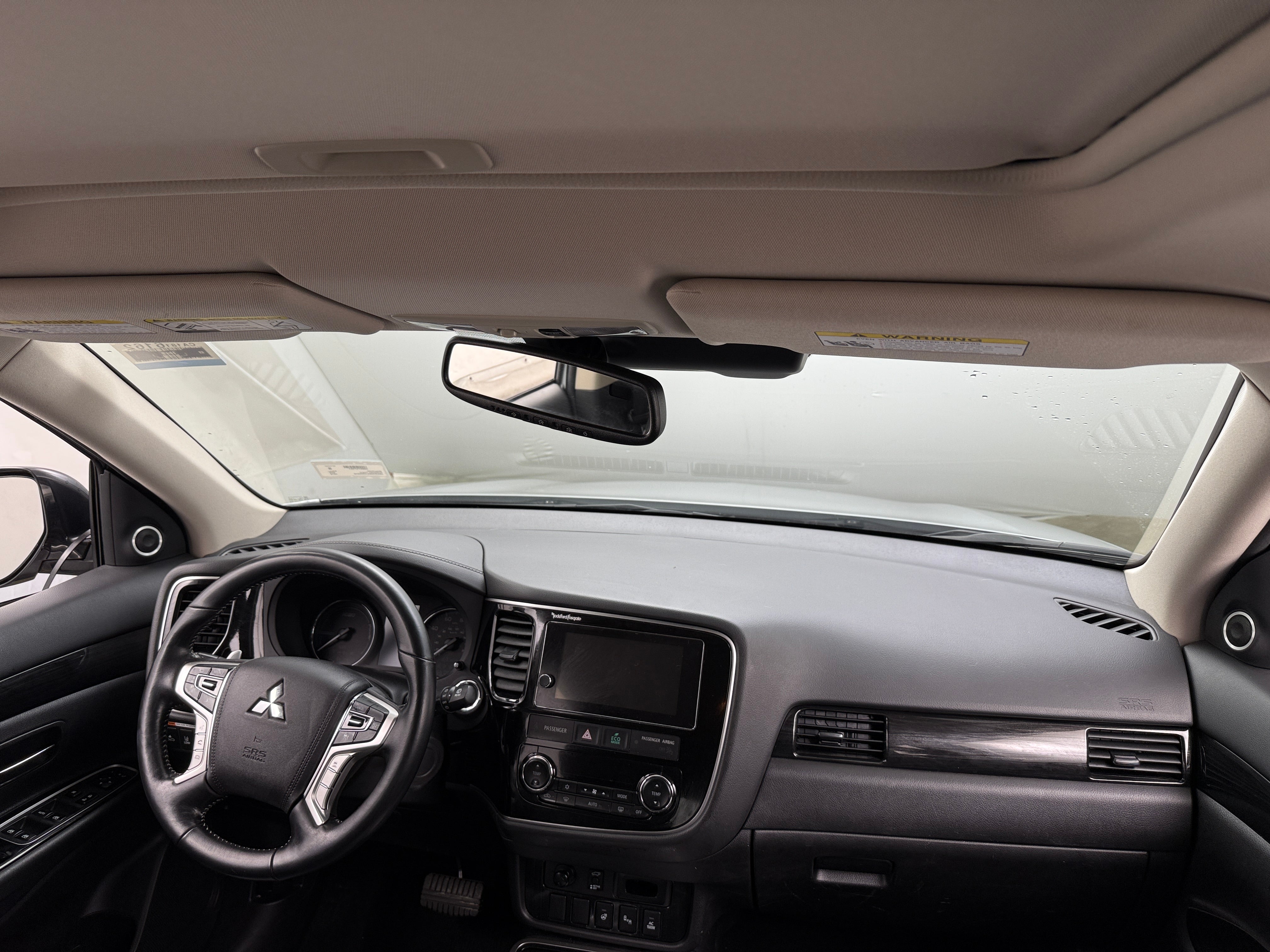 2018 Mitsubishi Outlander GT 2