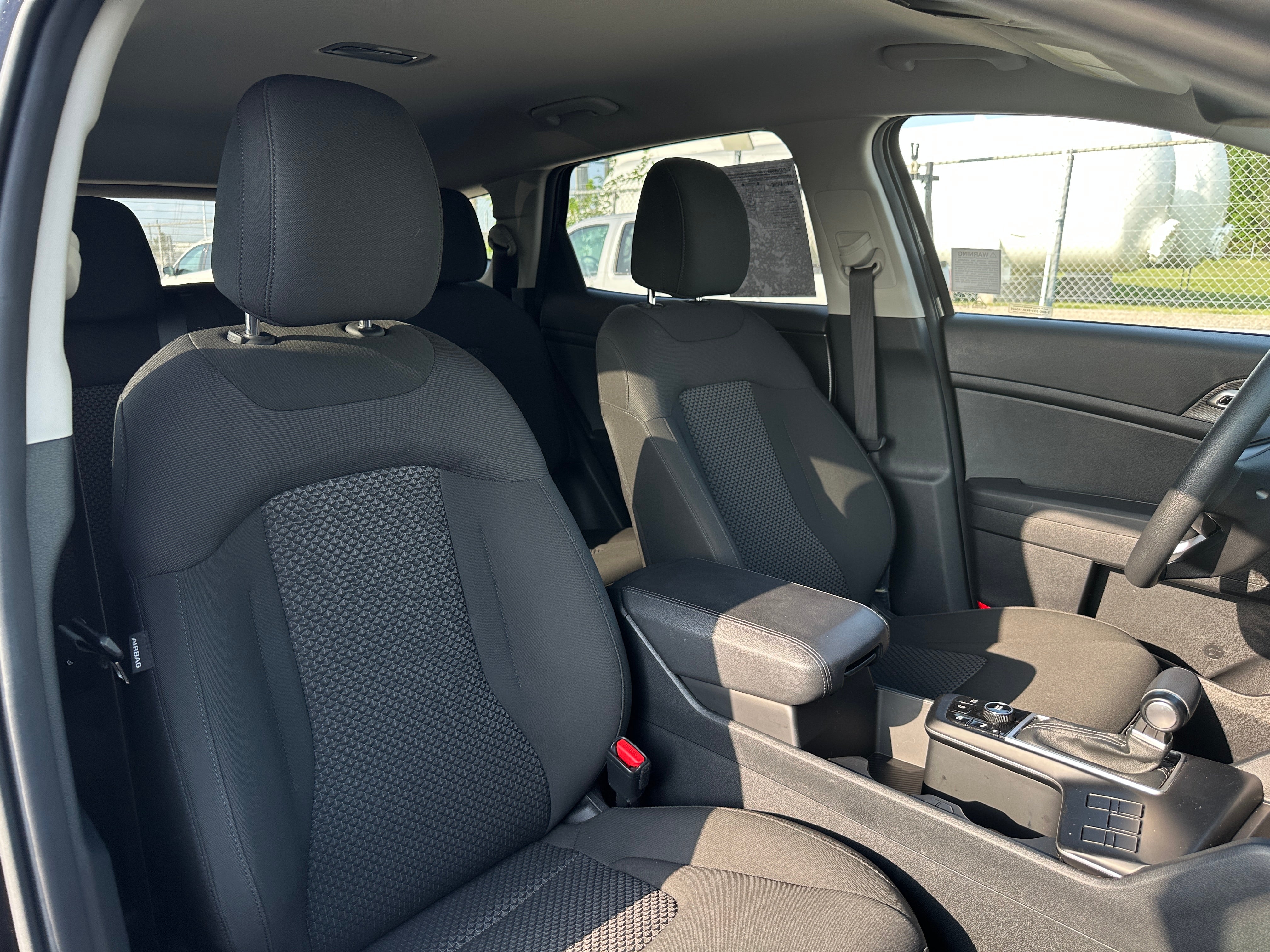 2024 Kia Sportage LX 2