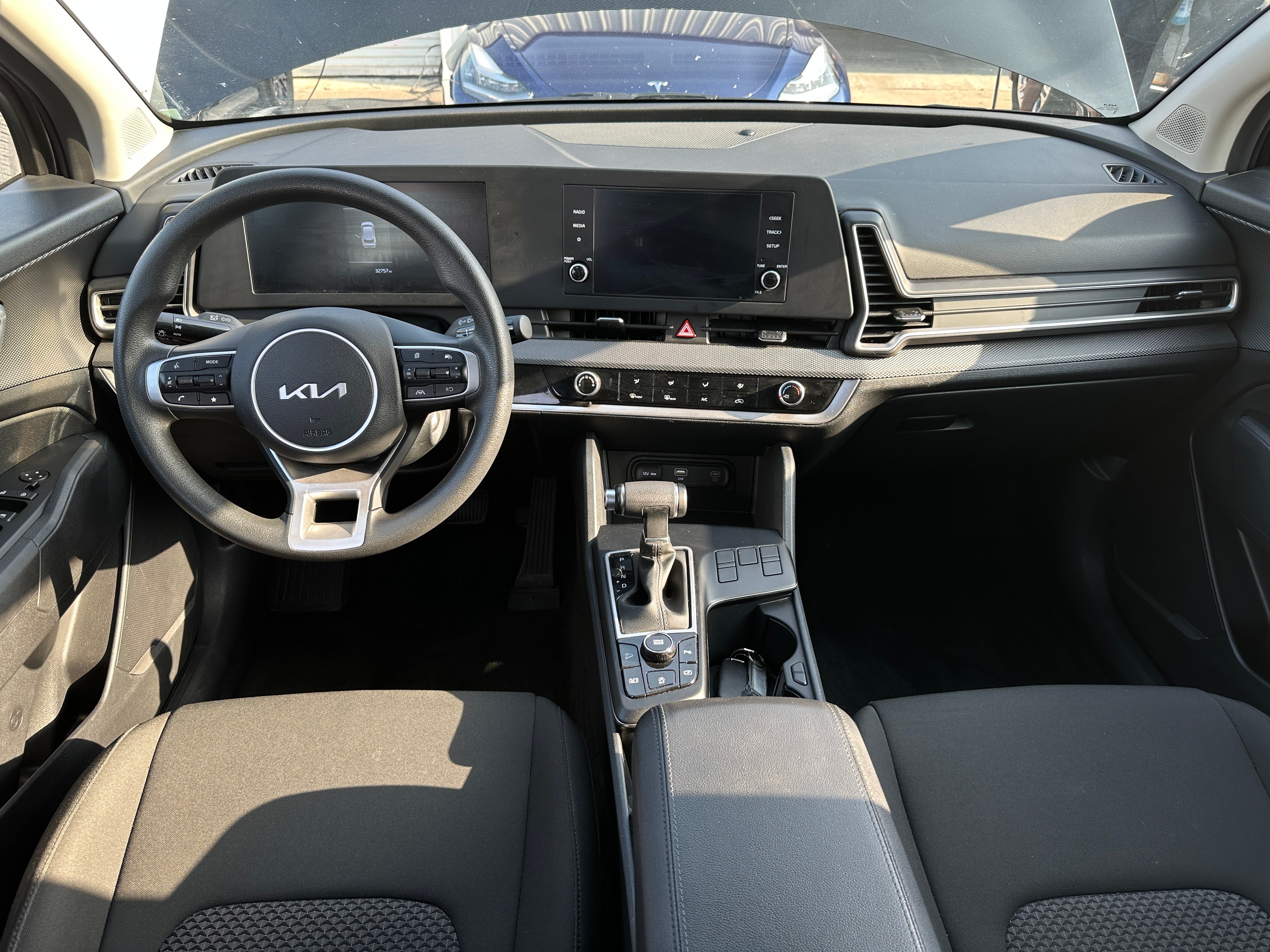 2024 Kia Sportage LX 3
