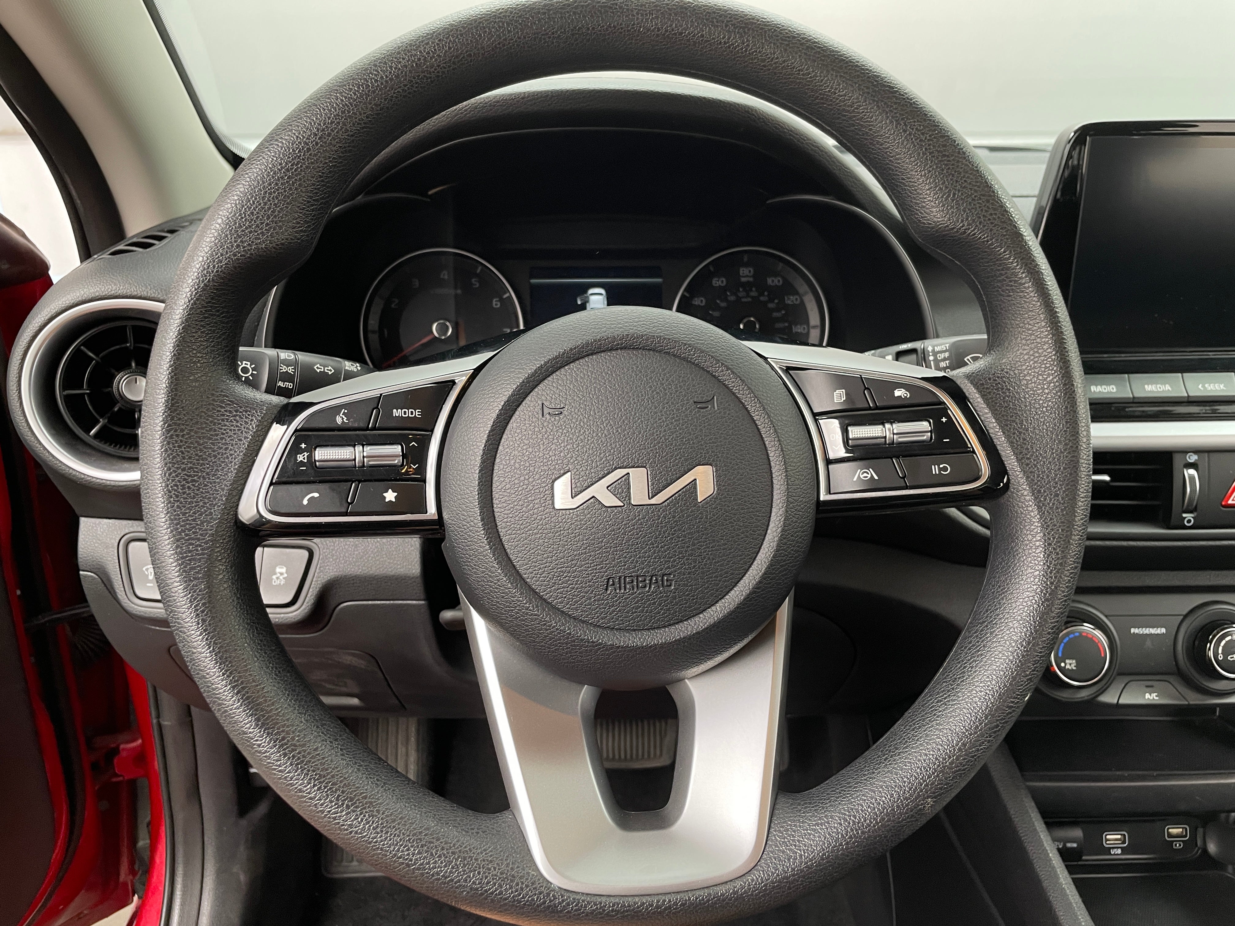 2024 Kia Forte LXS 5