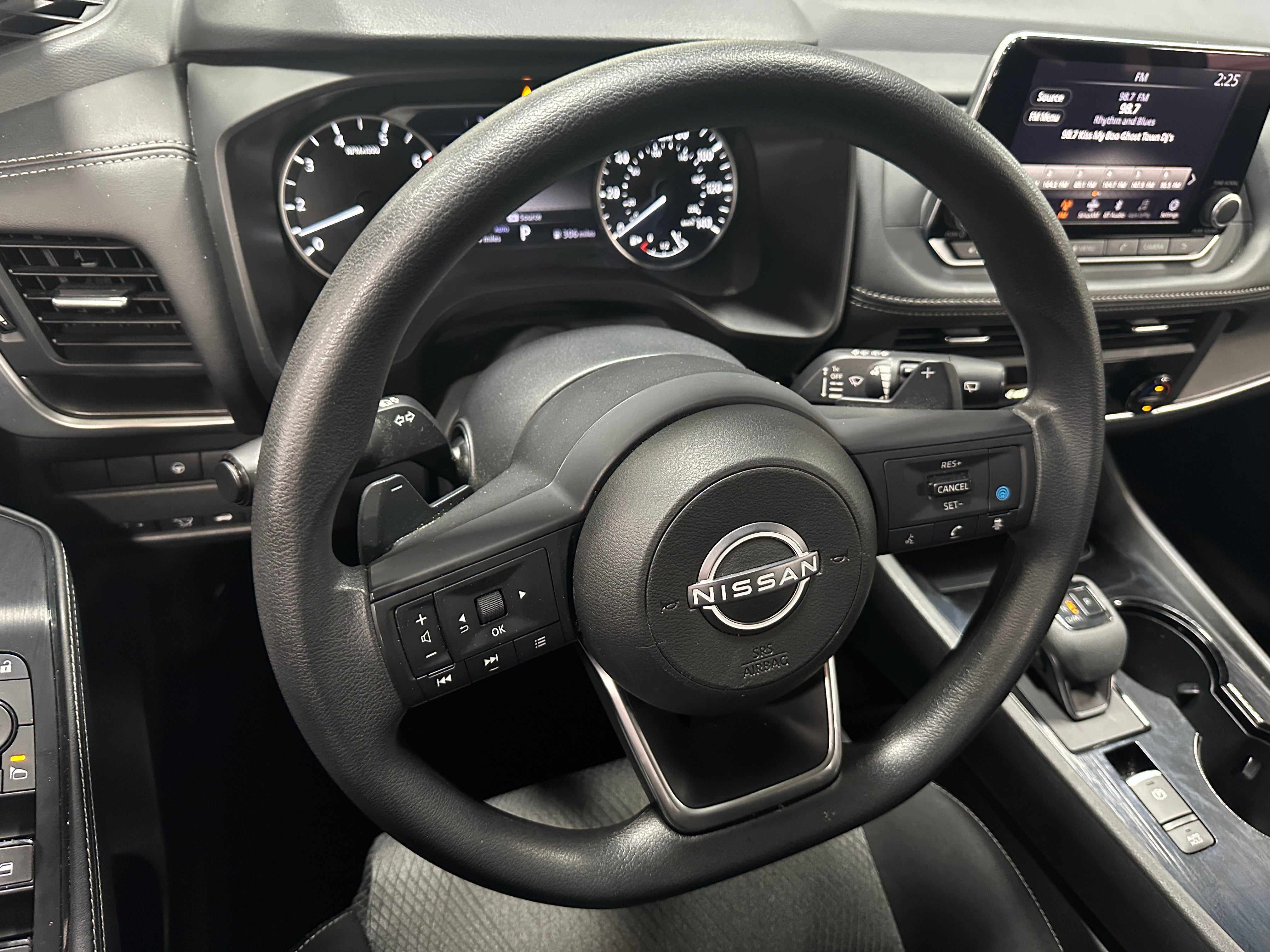 2024 Nissan Rogue SV 5