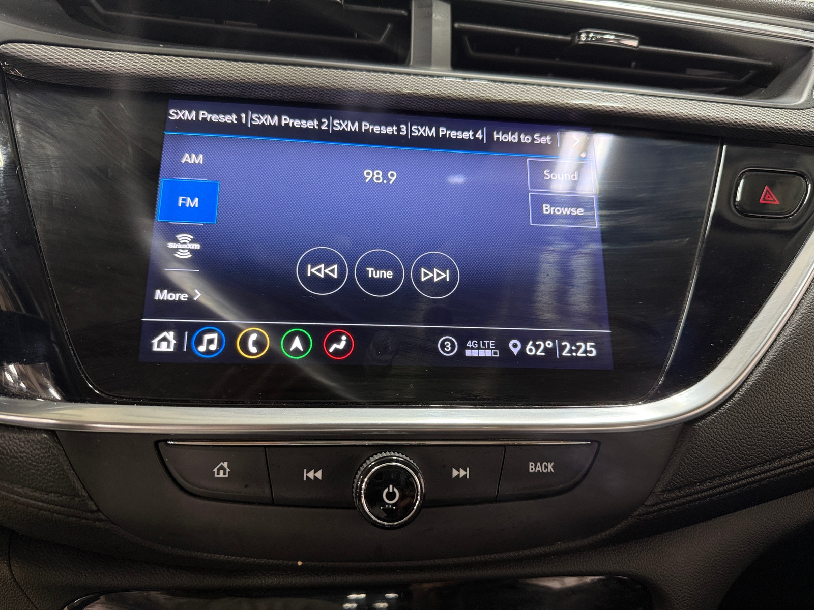 Thumbnail: 2020 Buick Encore GX - 3