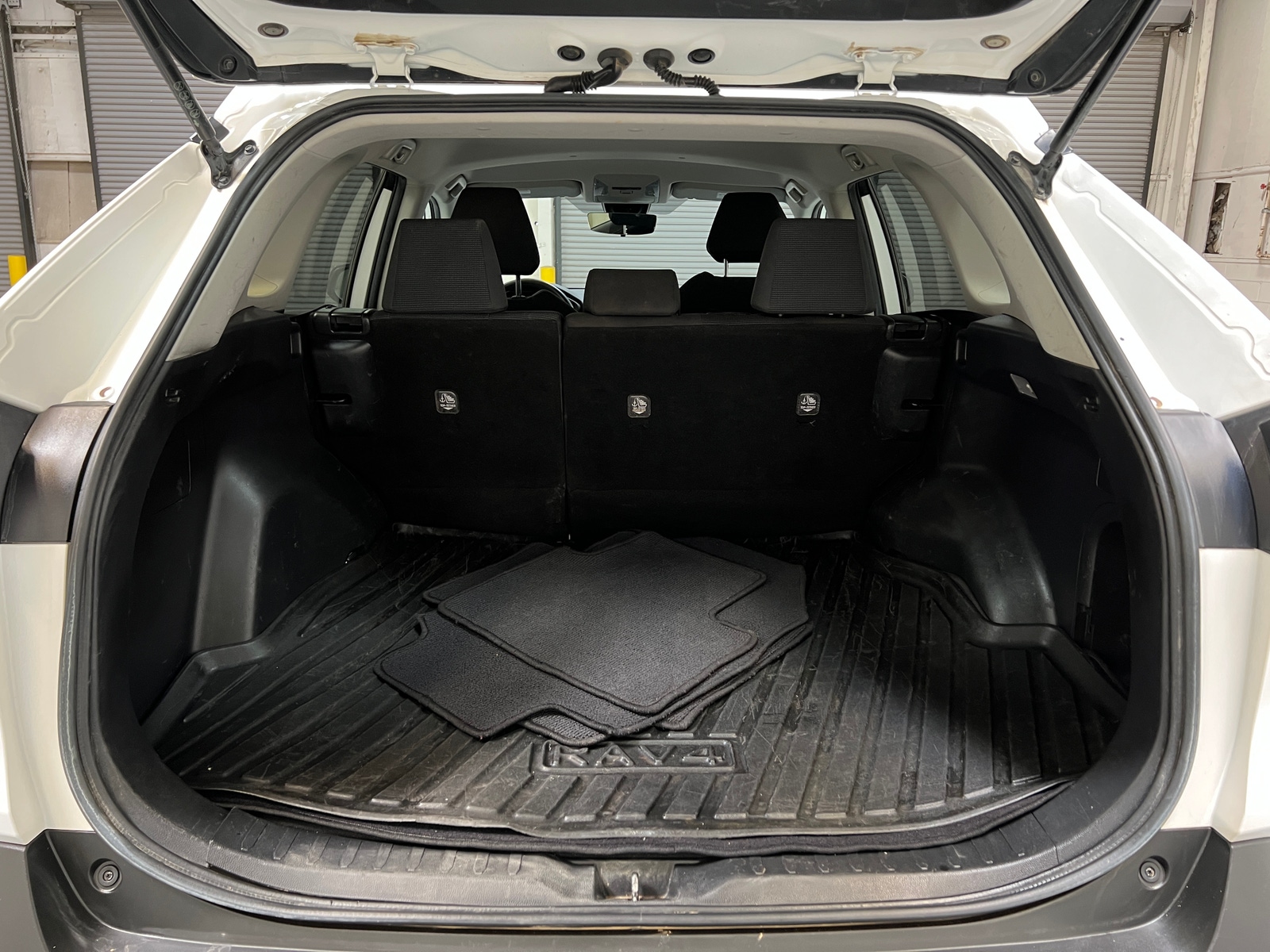 Thumbnail: 2021 Toyota RAV4 - 7