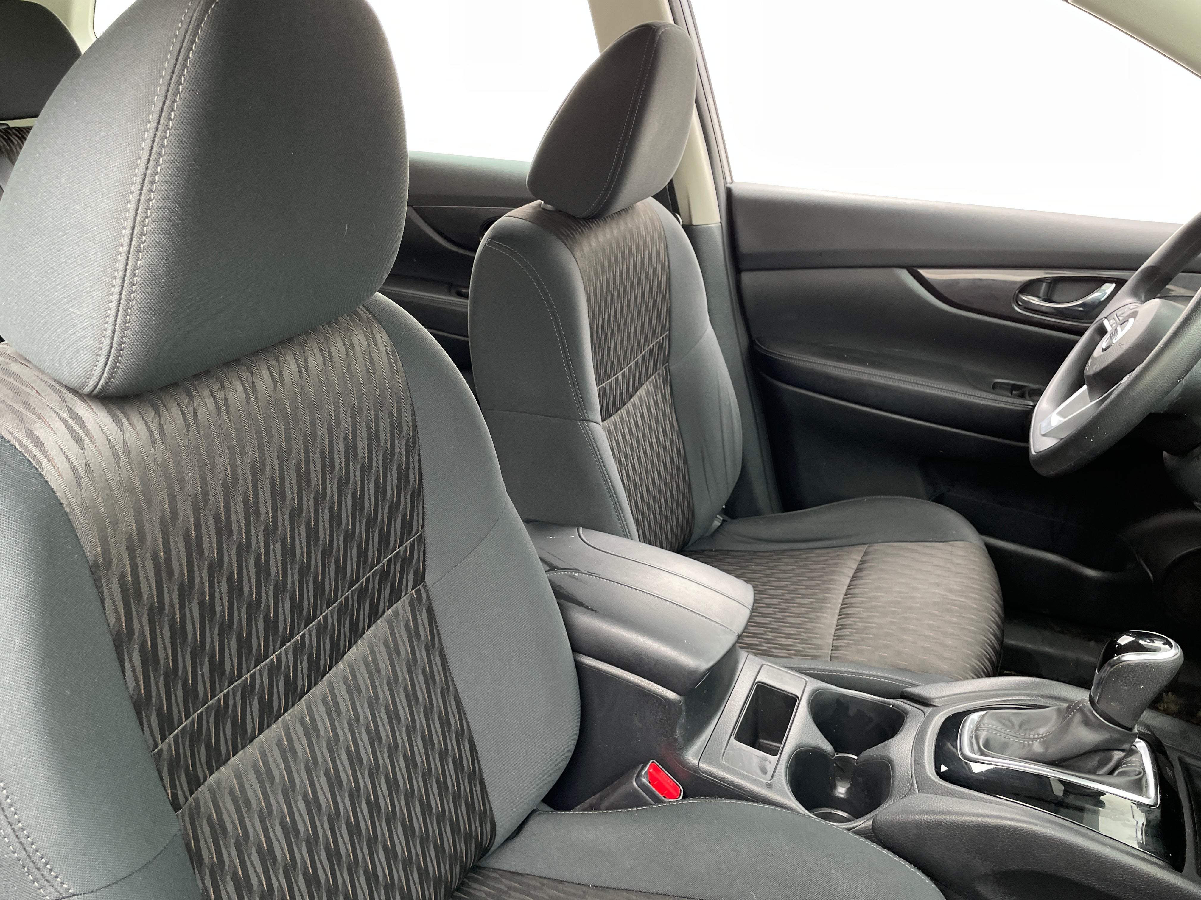 2018 Nissan Rogue S 2